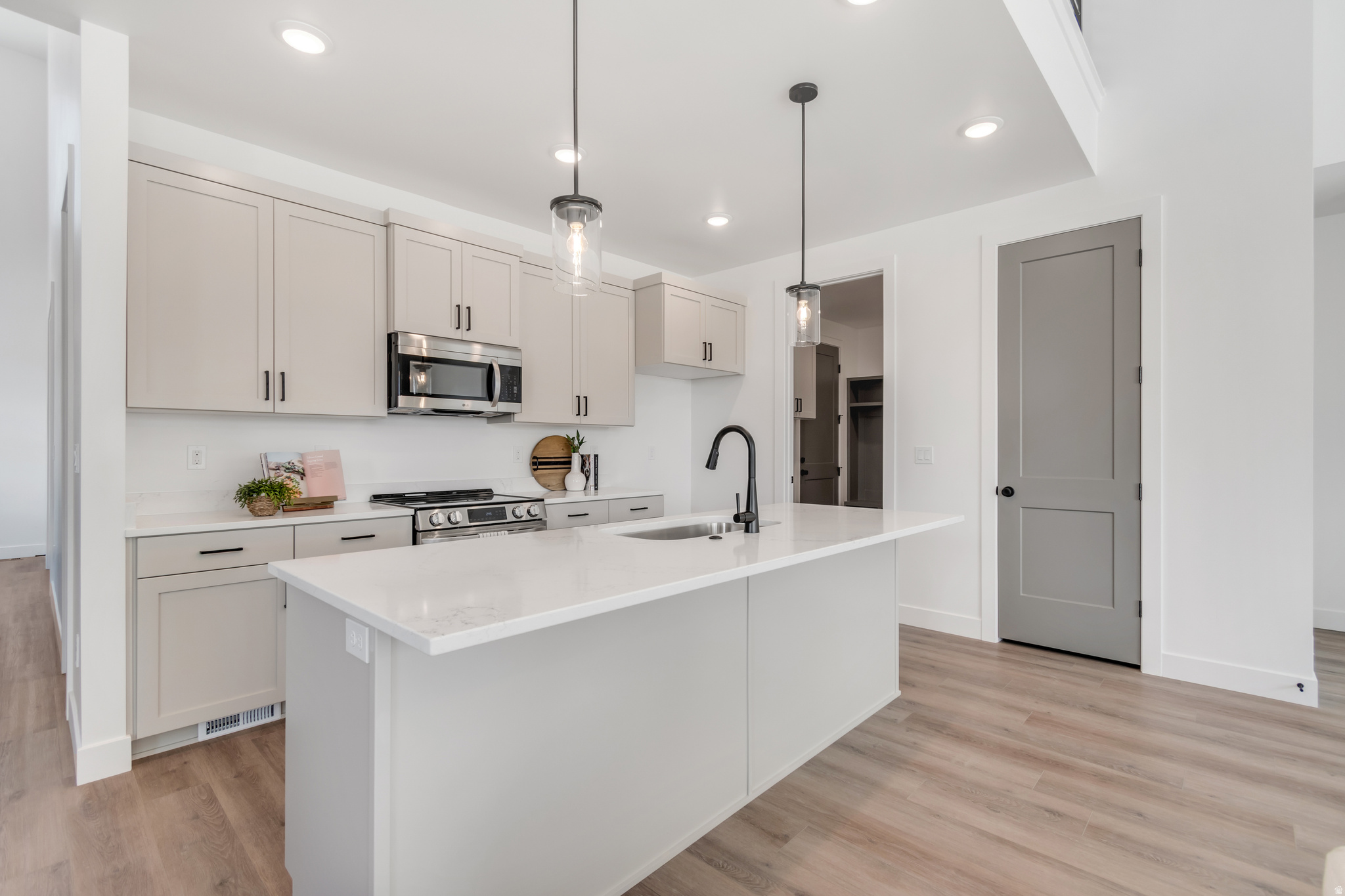 ARROWHEAD RANCH - Residential
