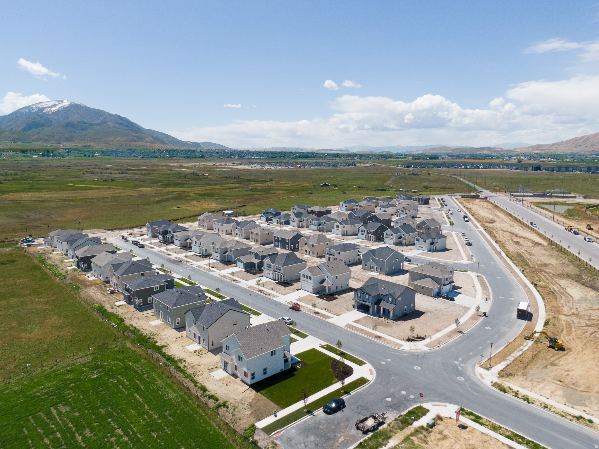 ARROWHEAD SPRINGS - Residential