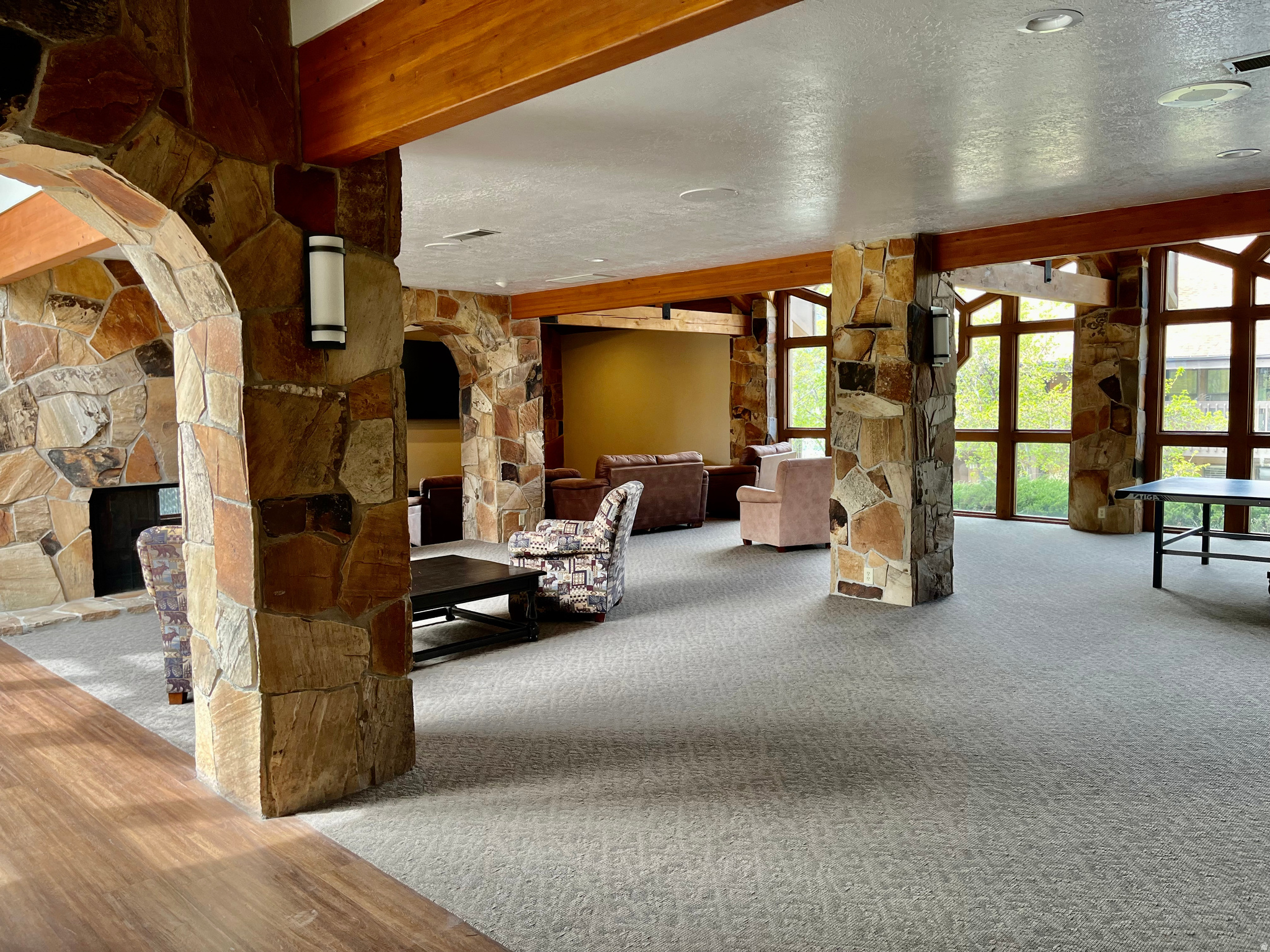WOLF LODGE - Residential