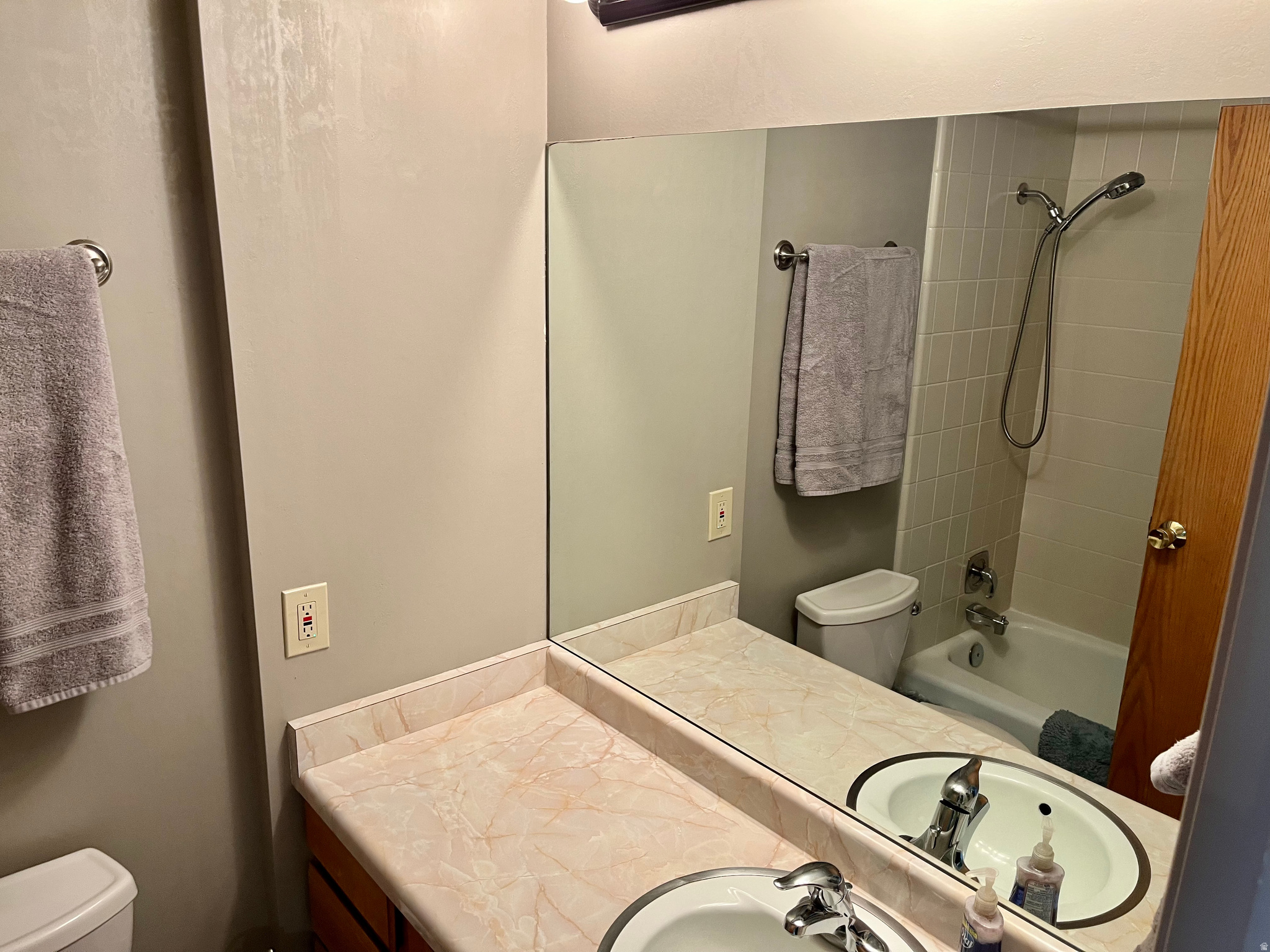 WOLF LODGE - Residential