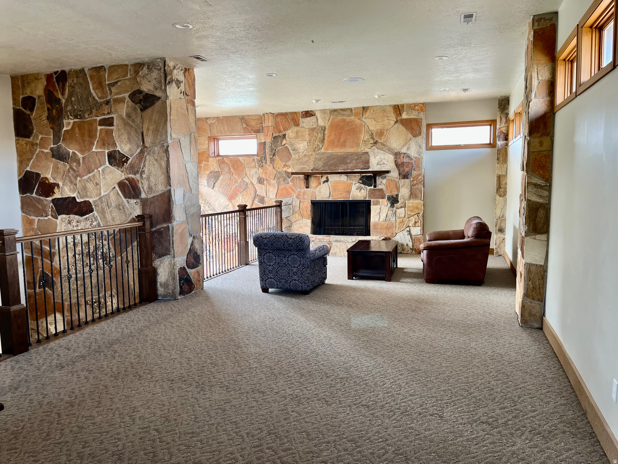 WOLF LODGE - Residential