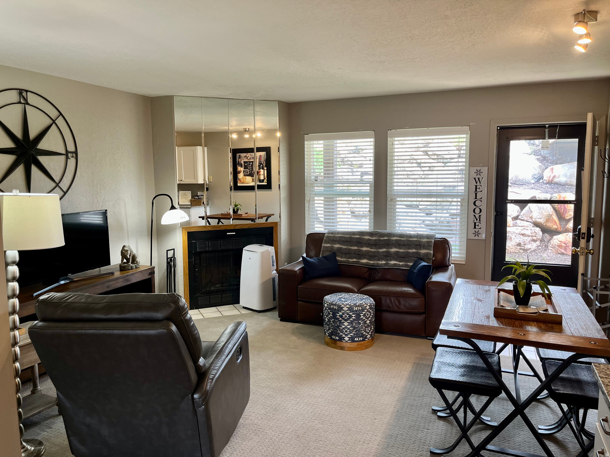 WOLF LODGE - Residential