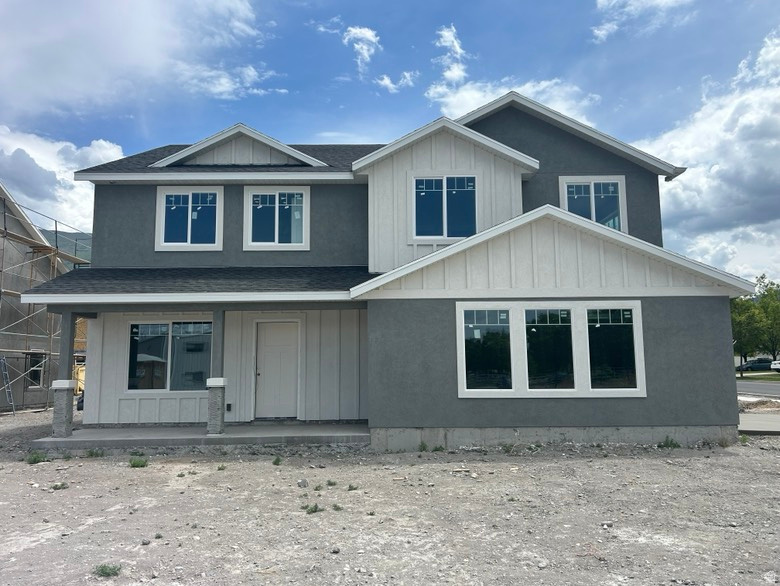 WOW BUILDER INCLUDED 2/1 BUYDOWN 1st YEAR 3.99% (FHA) BRAND NEW 5 BEDROOM HOME! NO HOA!! 2 car garage, QUARTZ Tops, upgraded WHITE cabinets with crown molding & island, EVP flooring, central air, 2 tone paint, plus much more. ** SEE AGENT REMARKS FOR Temp rate buydown & closing cost up to $22k Incentives** SUBJECT TO CHANGE WITHOUT NOTICE CALL LISTING AGENT