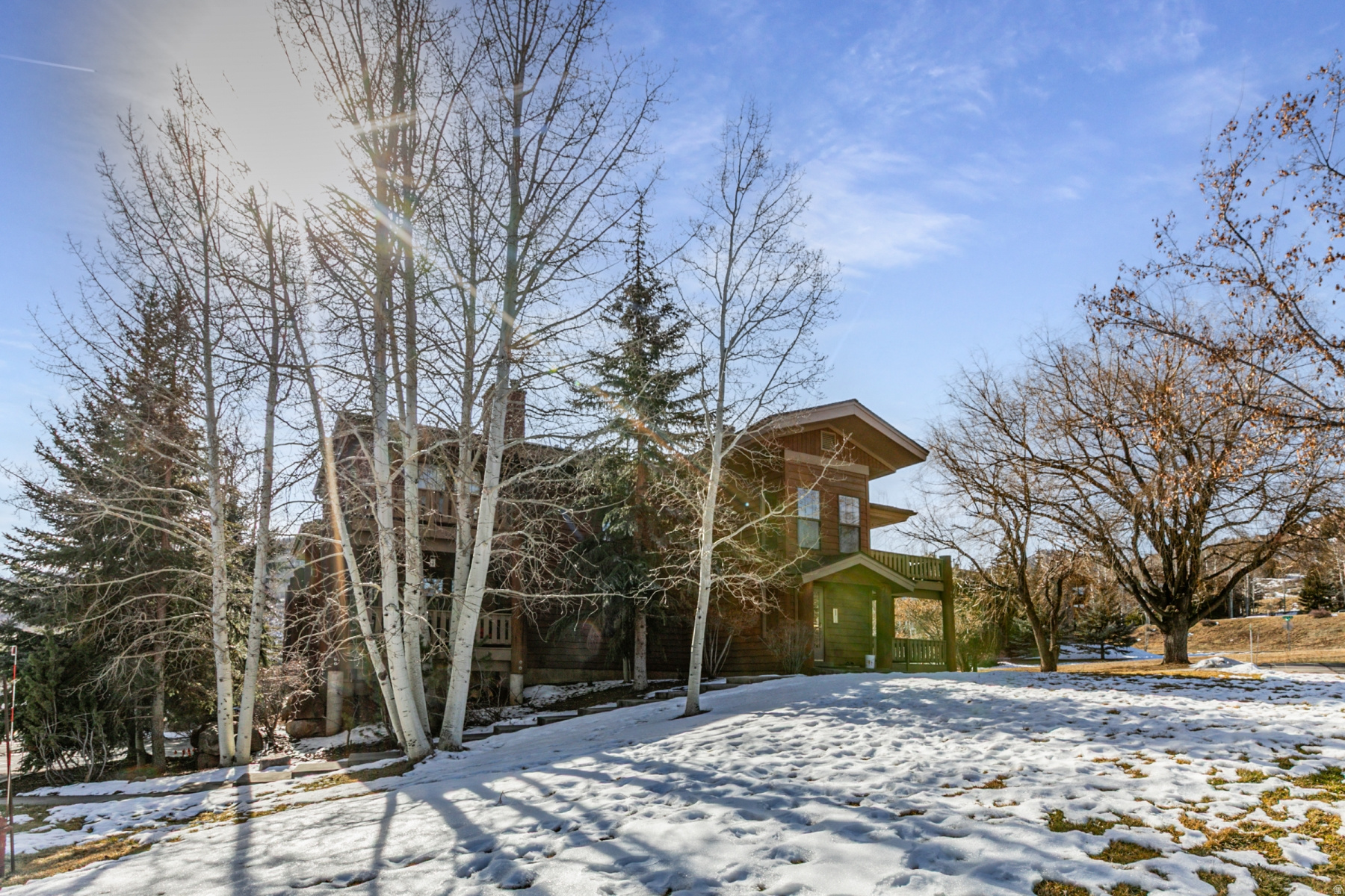PINEBROOK POINTE CONDOMINIUMS - Residential Lease