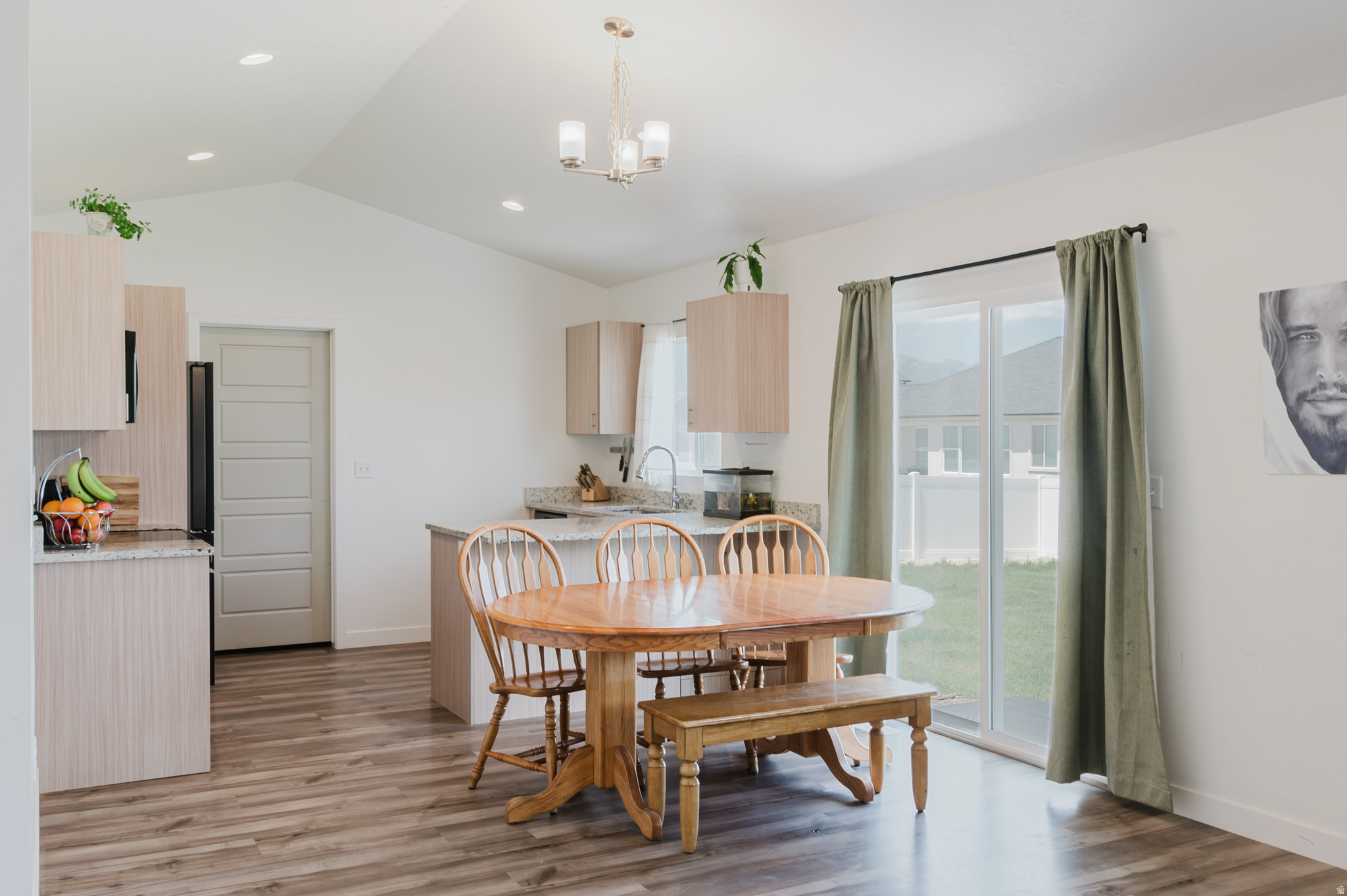 EAGLE POINT - Residential