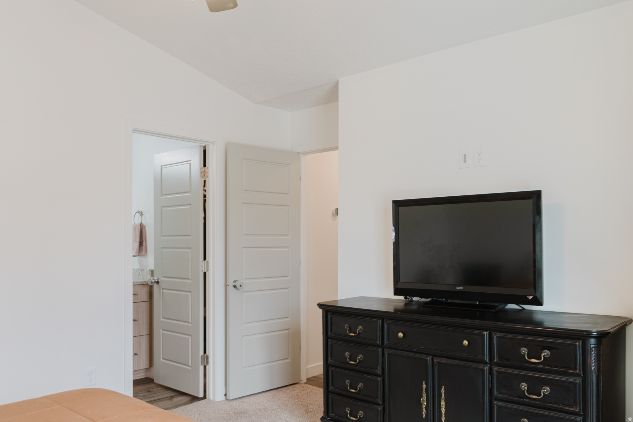 EAGLE POINT - Residential