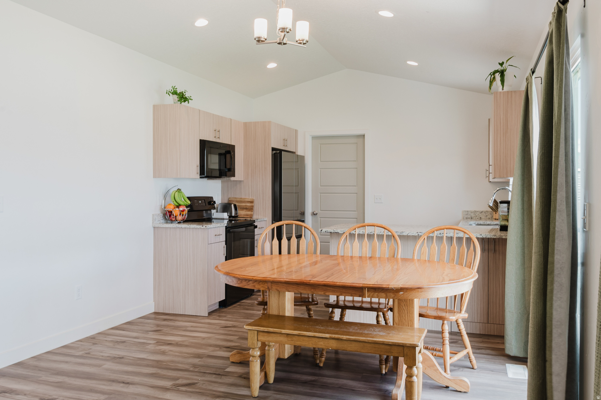 EAGLE POINT - Residential