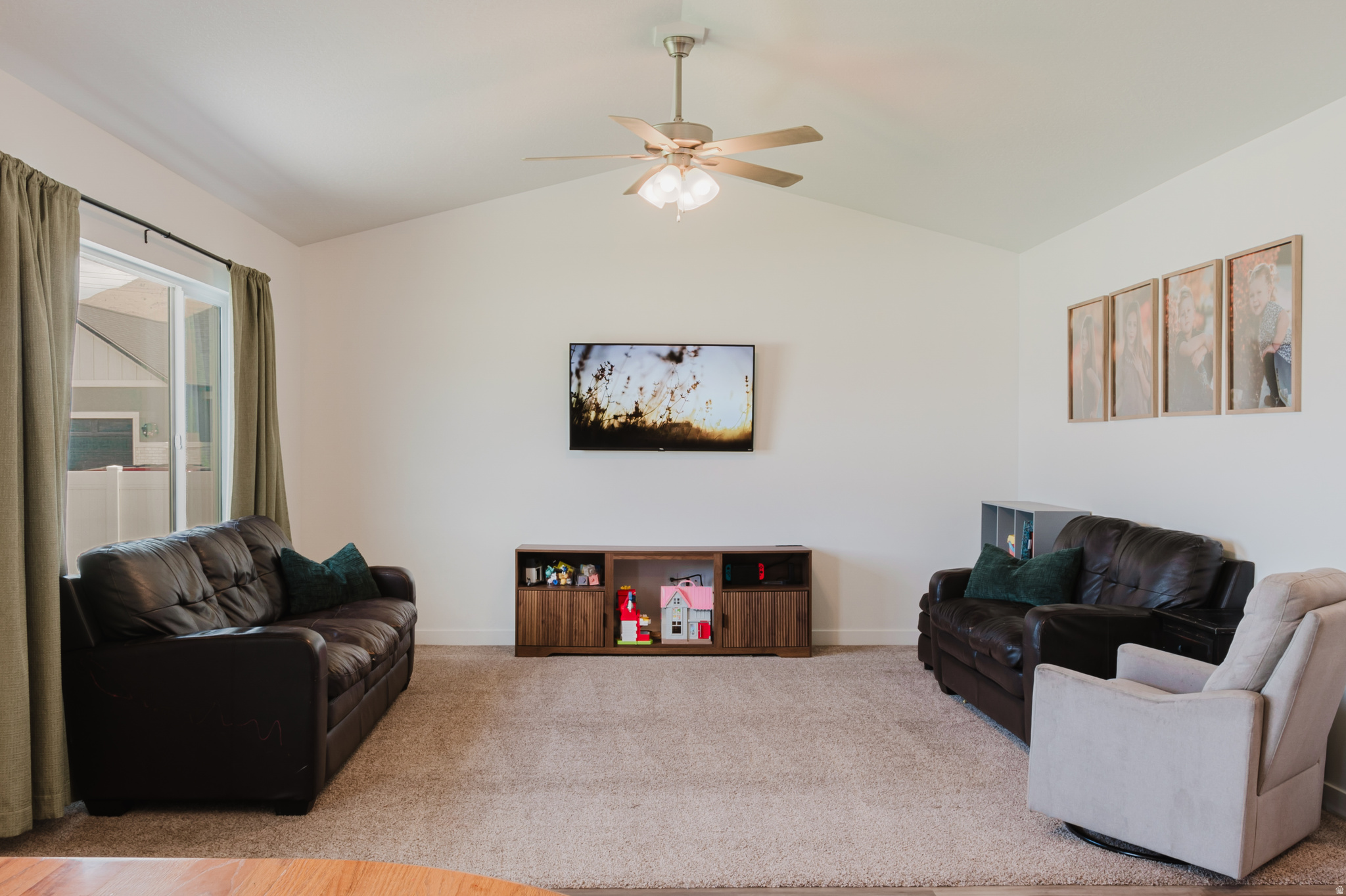 EAGLE POINT - Residential