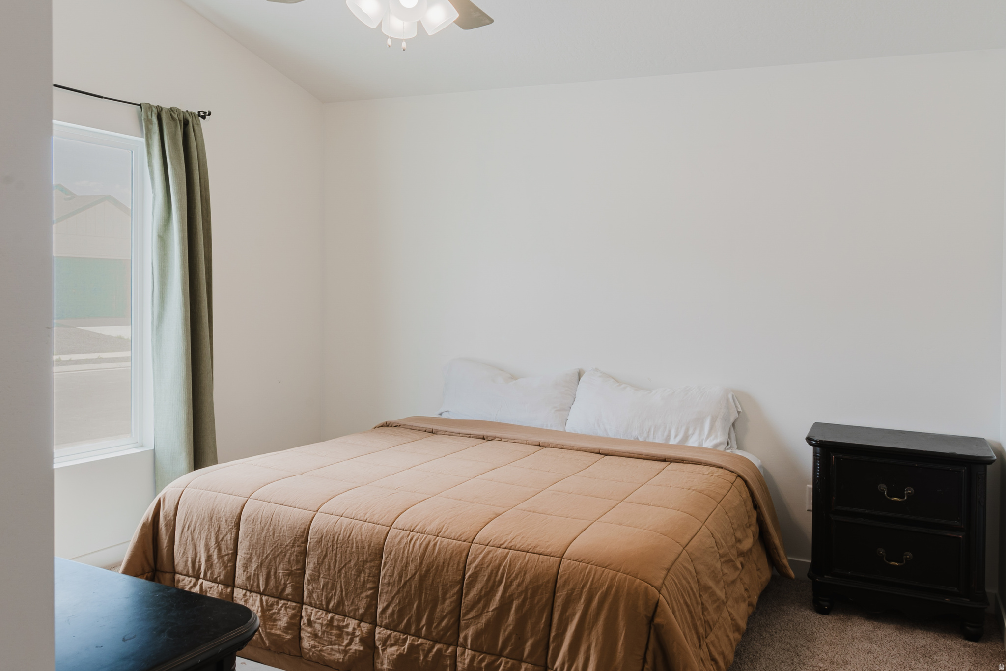 EAGLE POINT - Residential