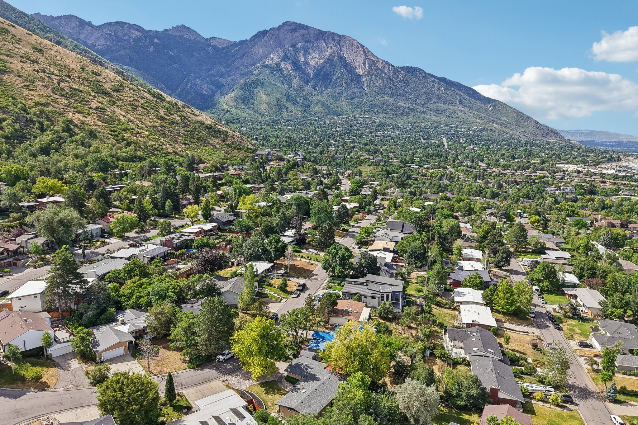 EASTWOOD HILLS - Residential