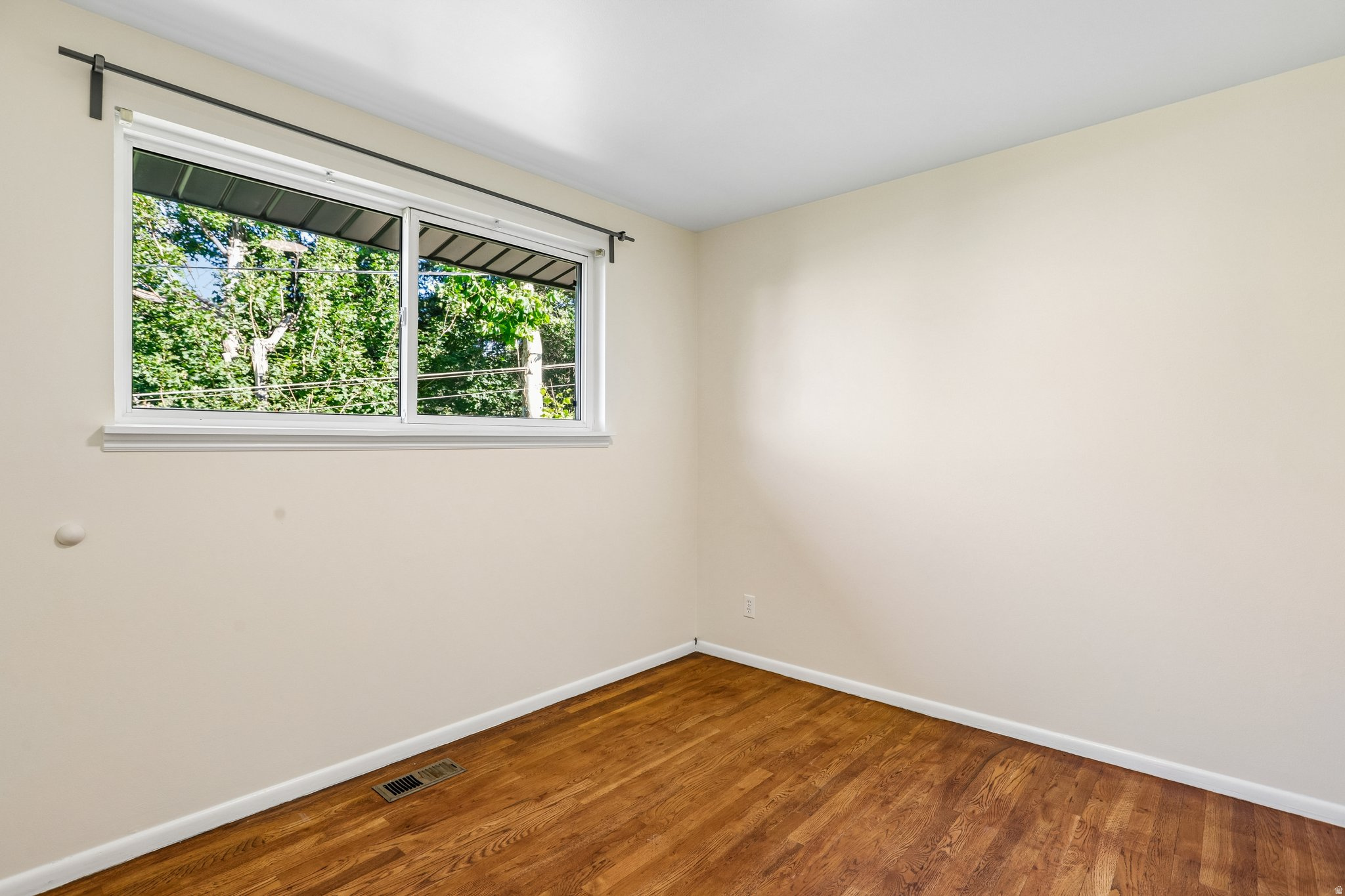 EASTWOOD HILLS - Residential