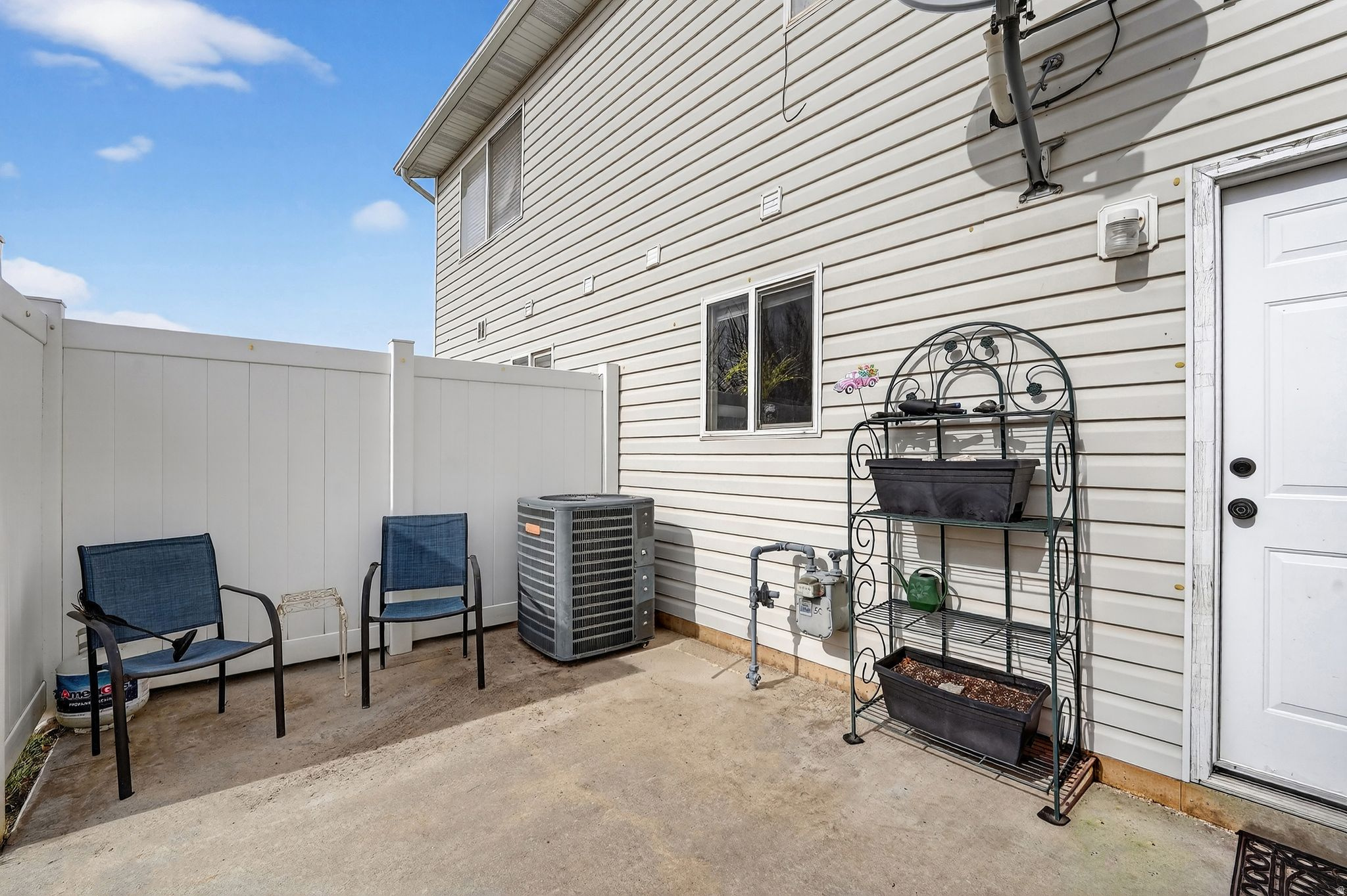 PICKFORD ESTATES - Residential