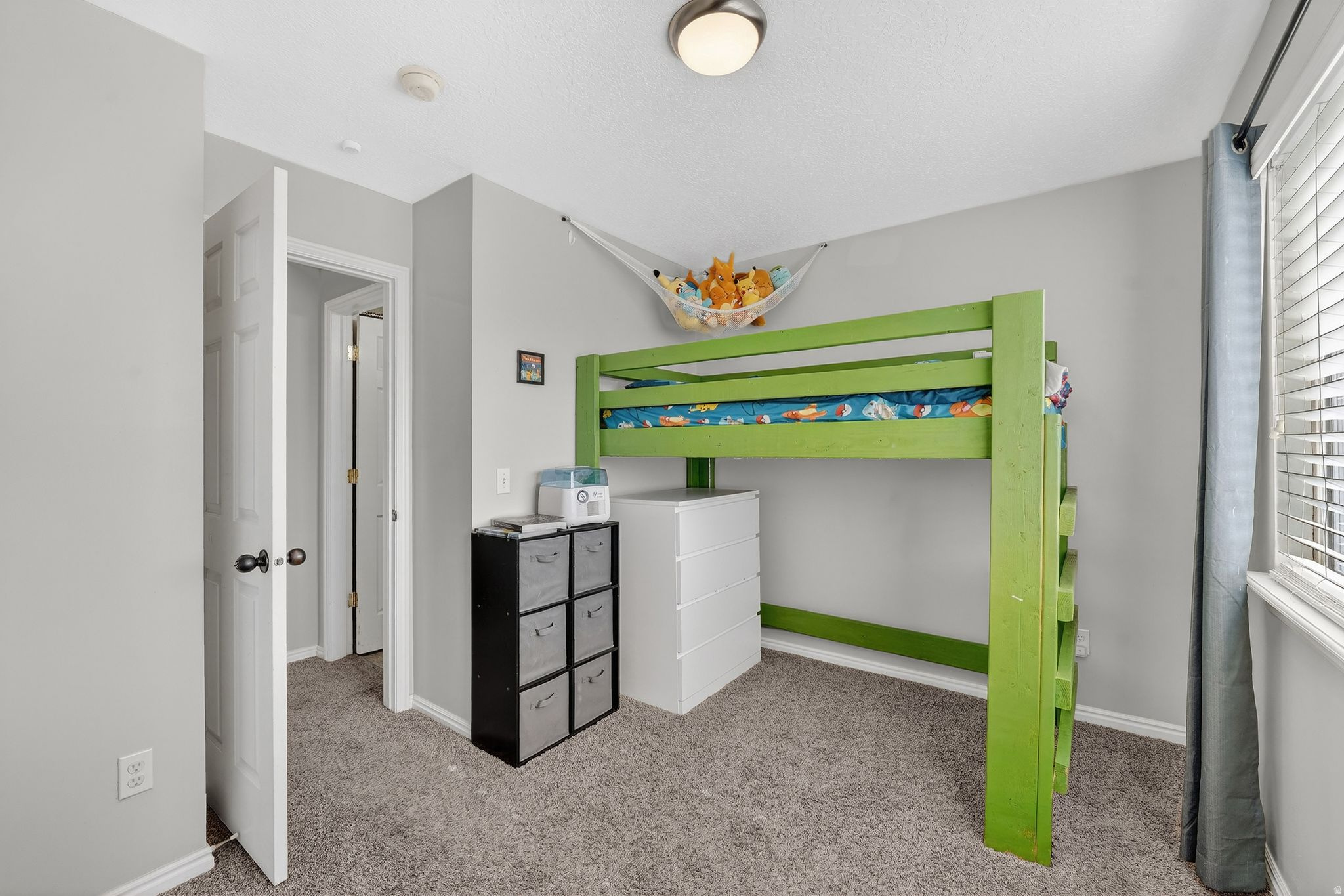 PICKFORD ESTATES - Residential