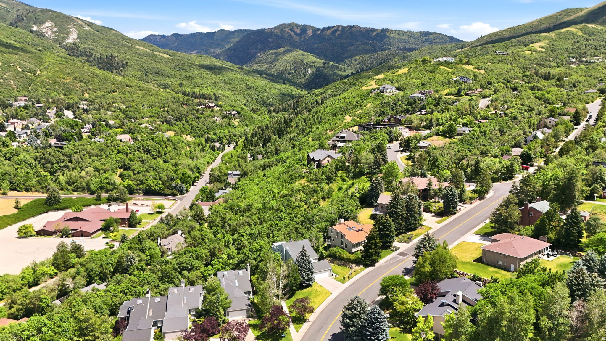 HIGH POINTE - Residential