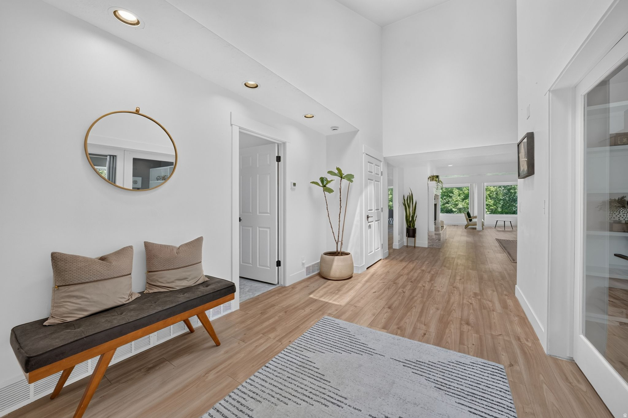 HIGH POINTE - Residential