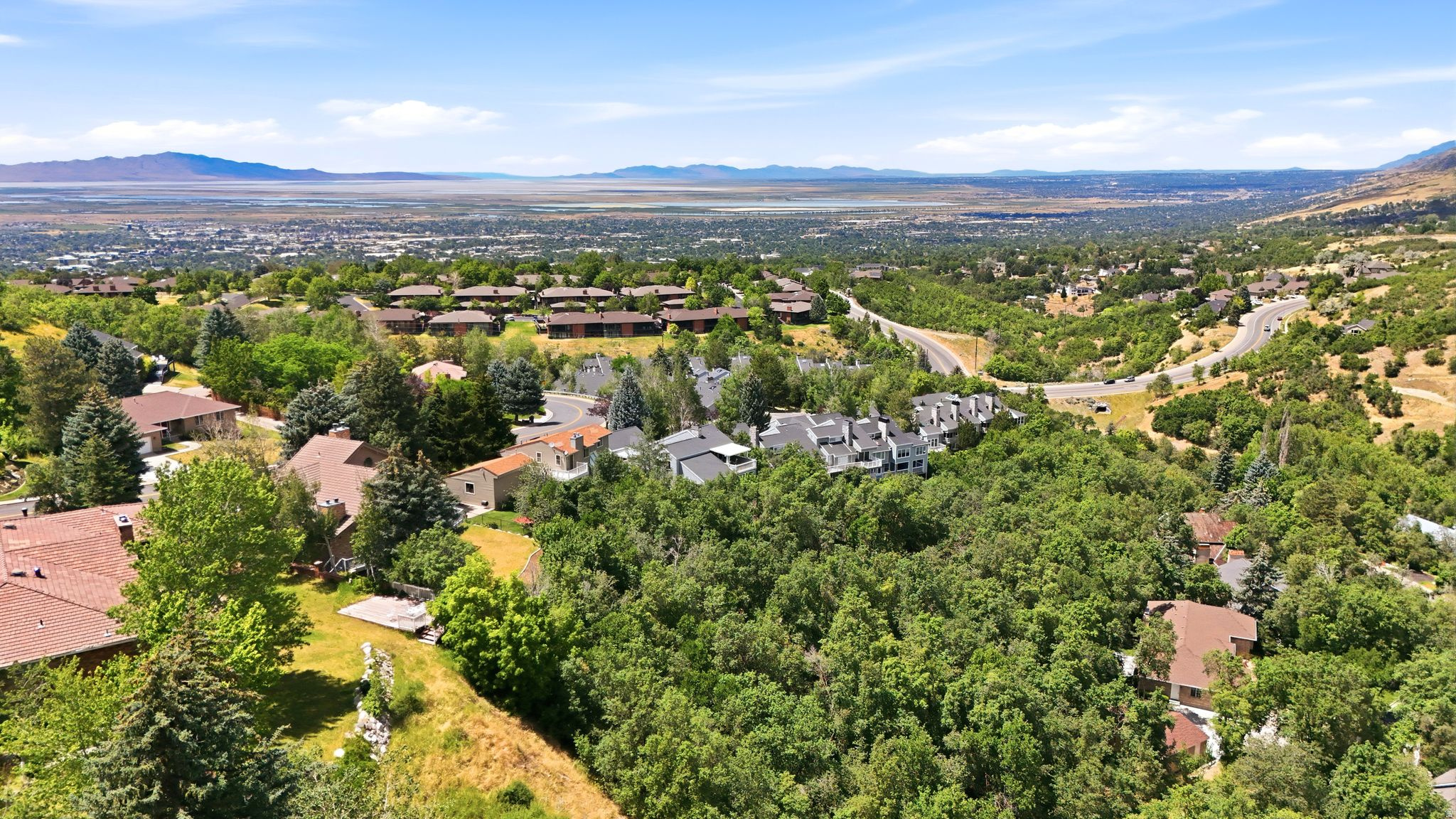 HIGH POINTE - Residential