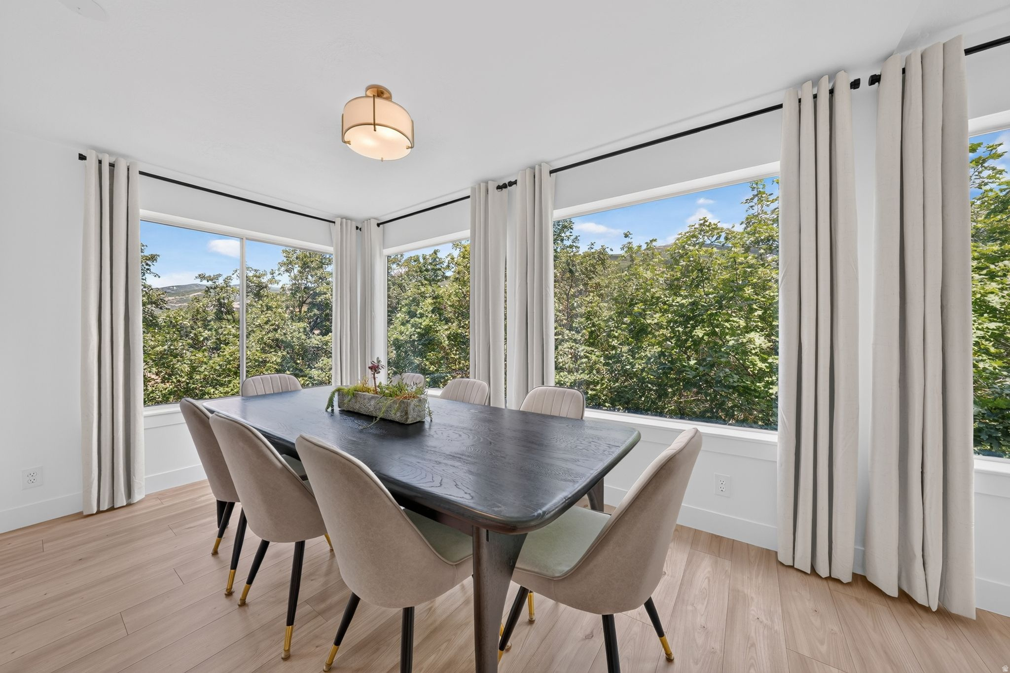 HIGH POINTE - Residential