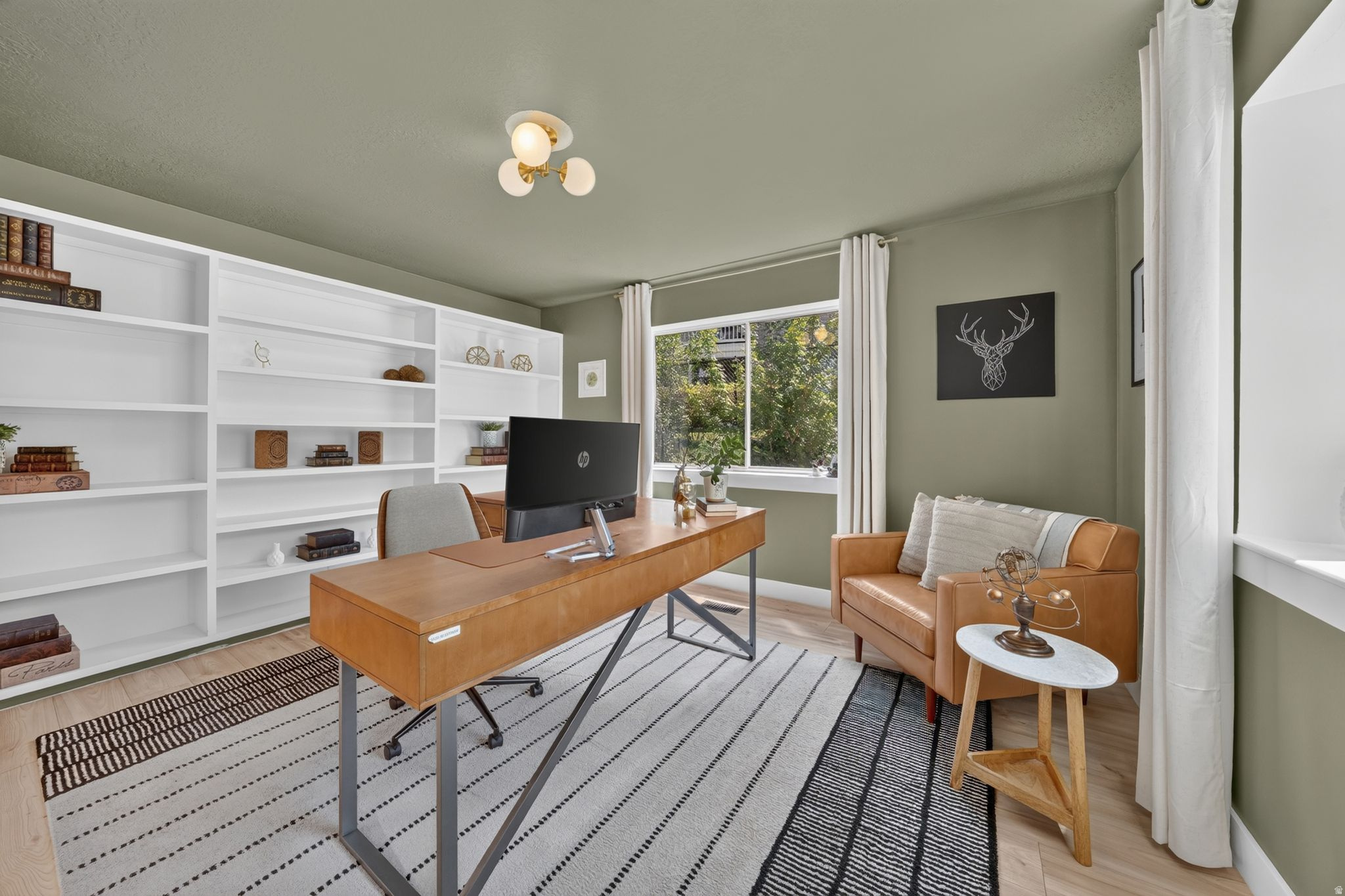 HIGH POINTE - Residential