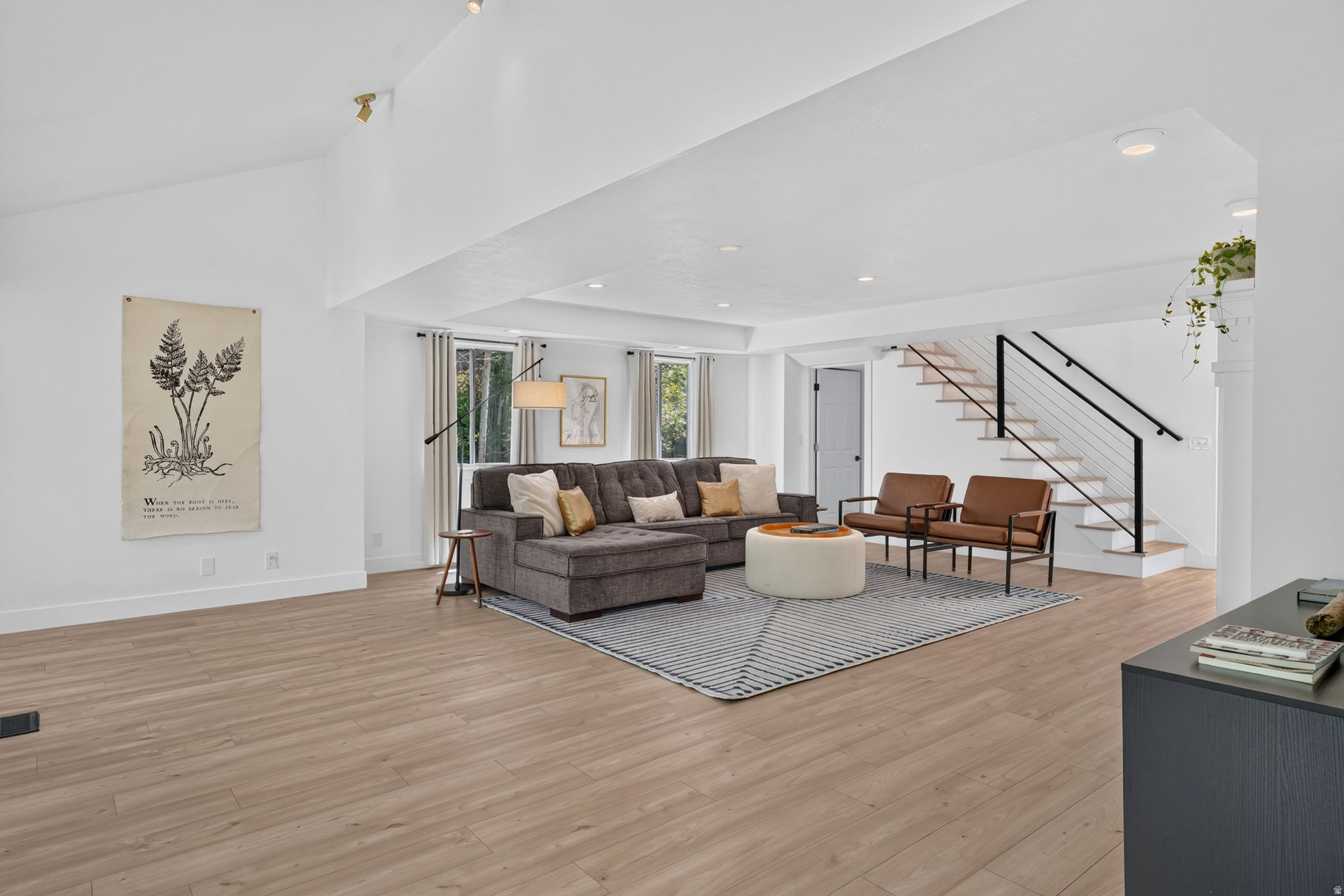 HIGH POINTE - Residential