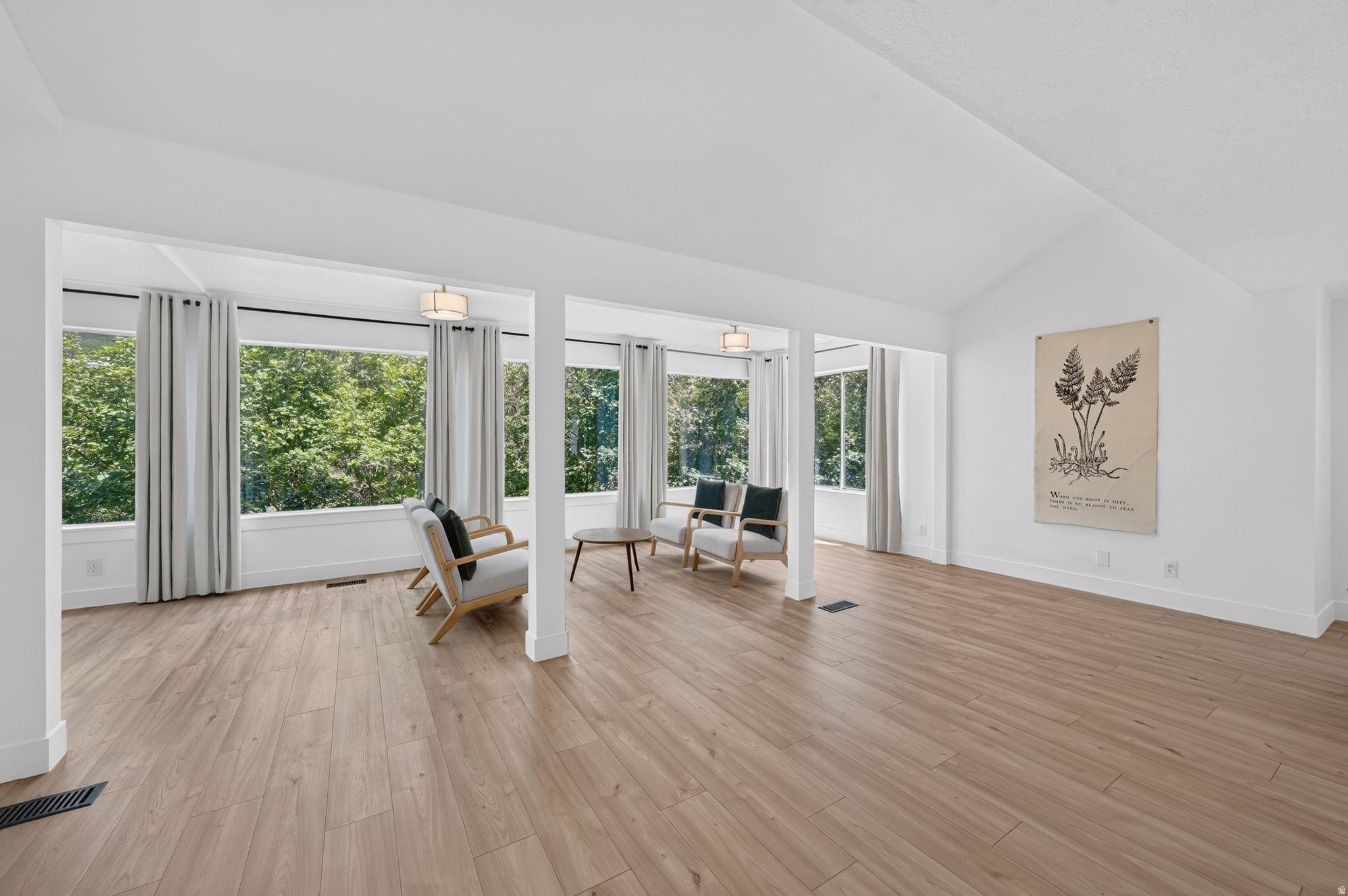 HIGH POINTE - Residential