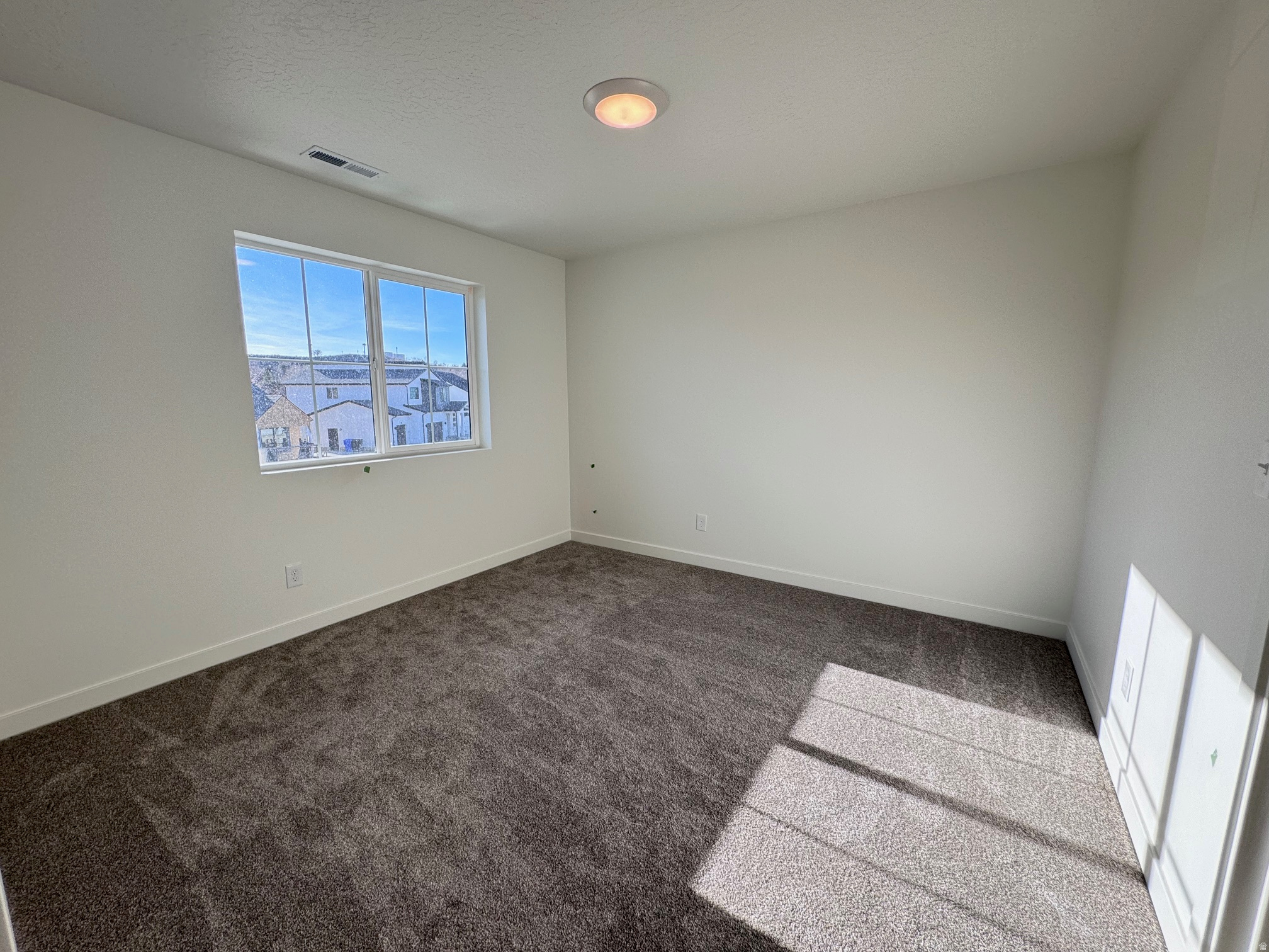 RIVERSIDE ESTATES - Residential