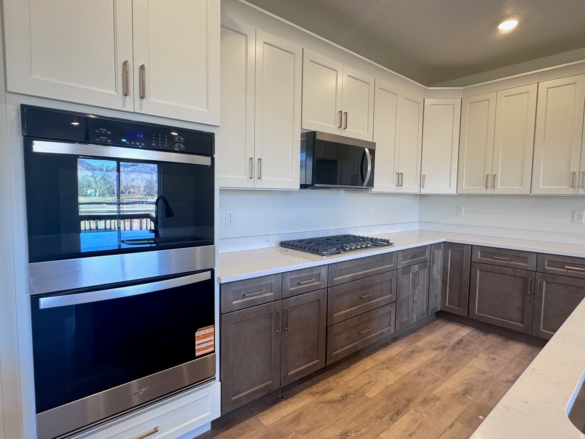 RIVERSIDE ESTATES - Residential