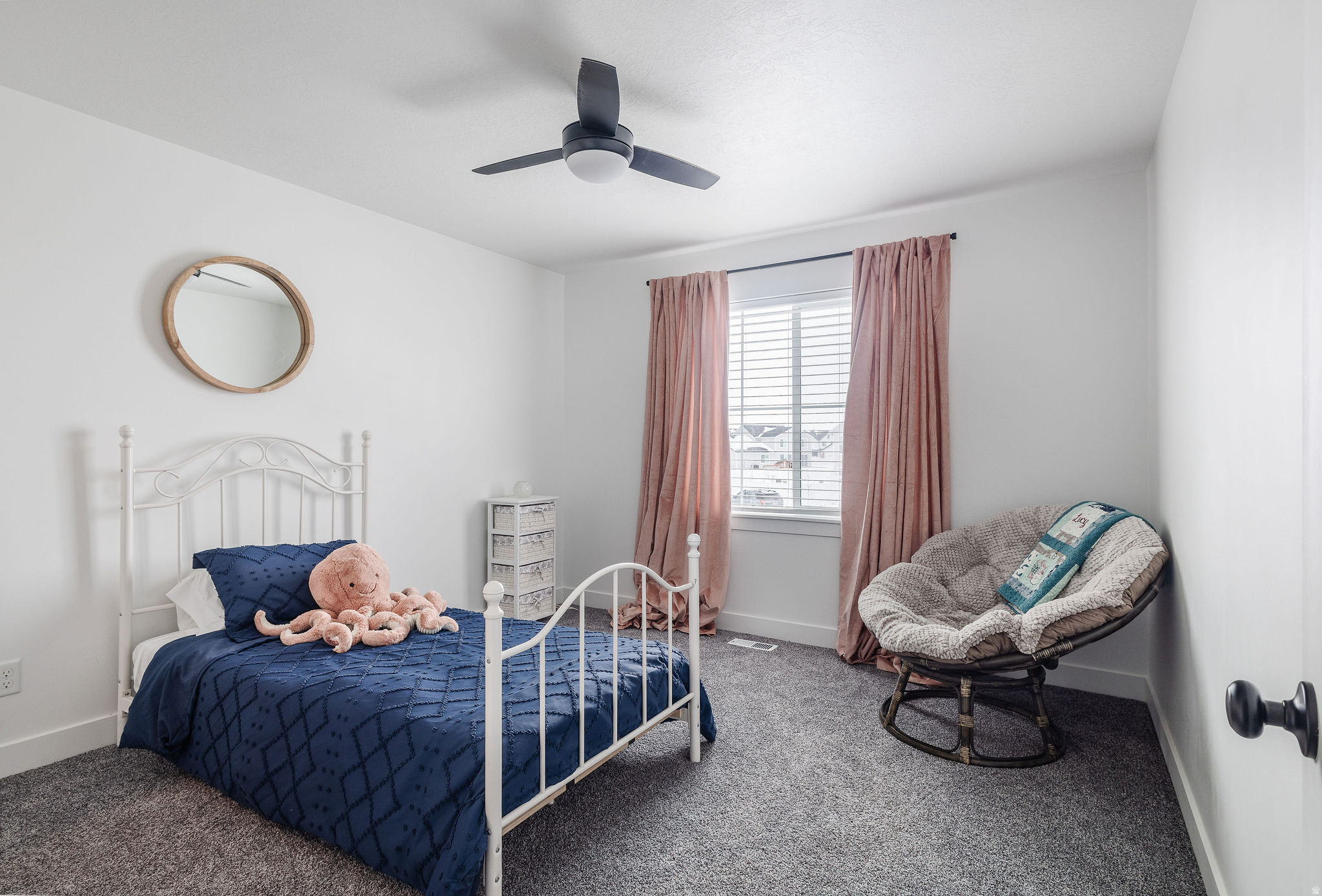 CANYON ESTATES - Residential