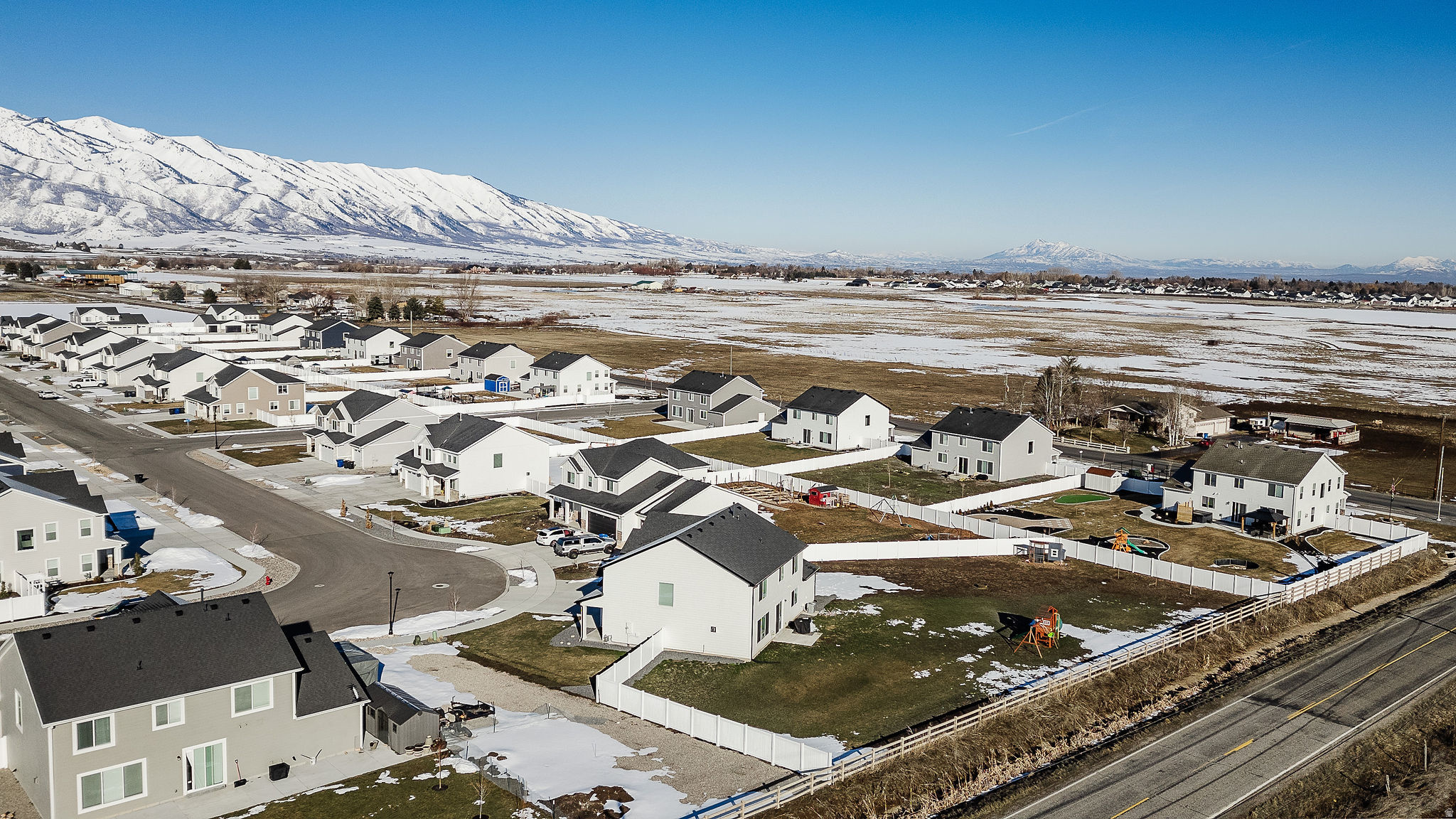 CANYON ESTATES - Residential