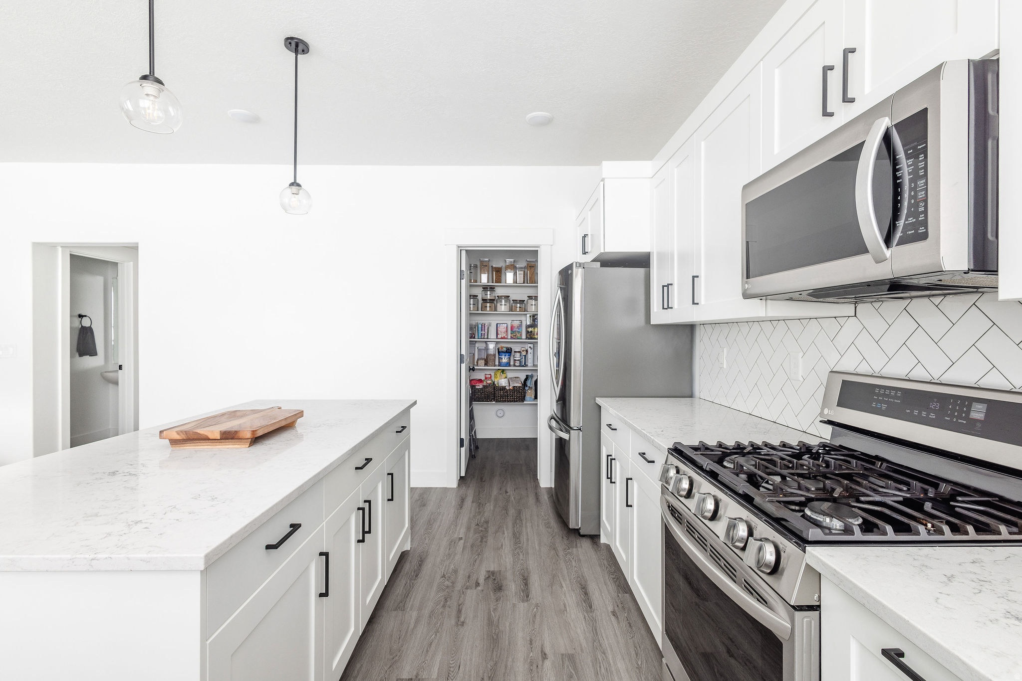 CANYON ESTATES - Residential