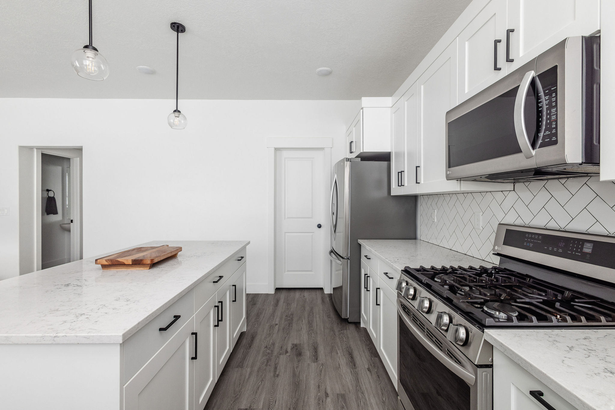 CANYON ESTATES - Residential