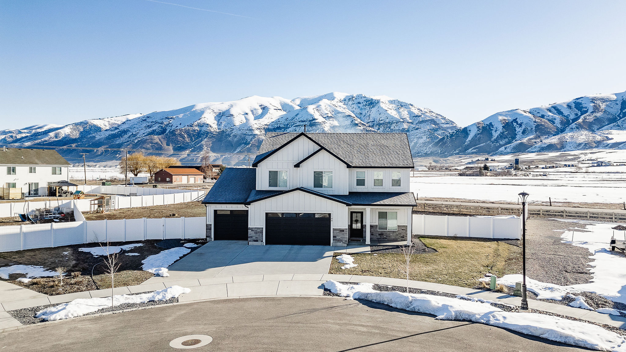 CANYON ESTATES - Residential