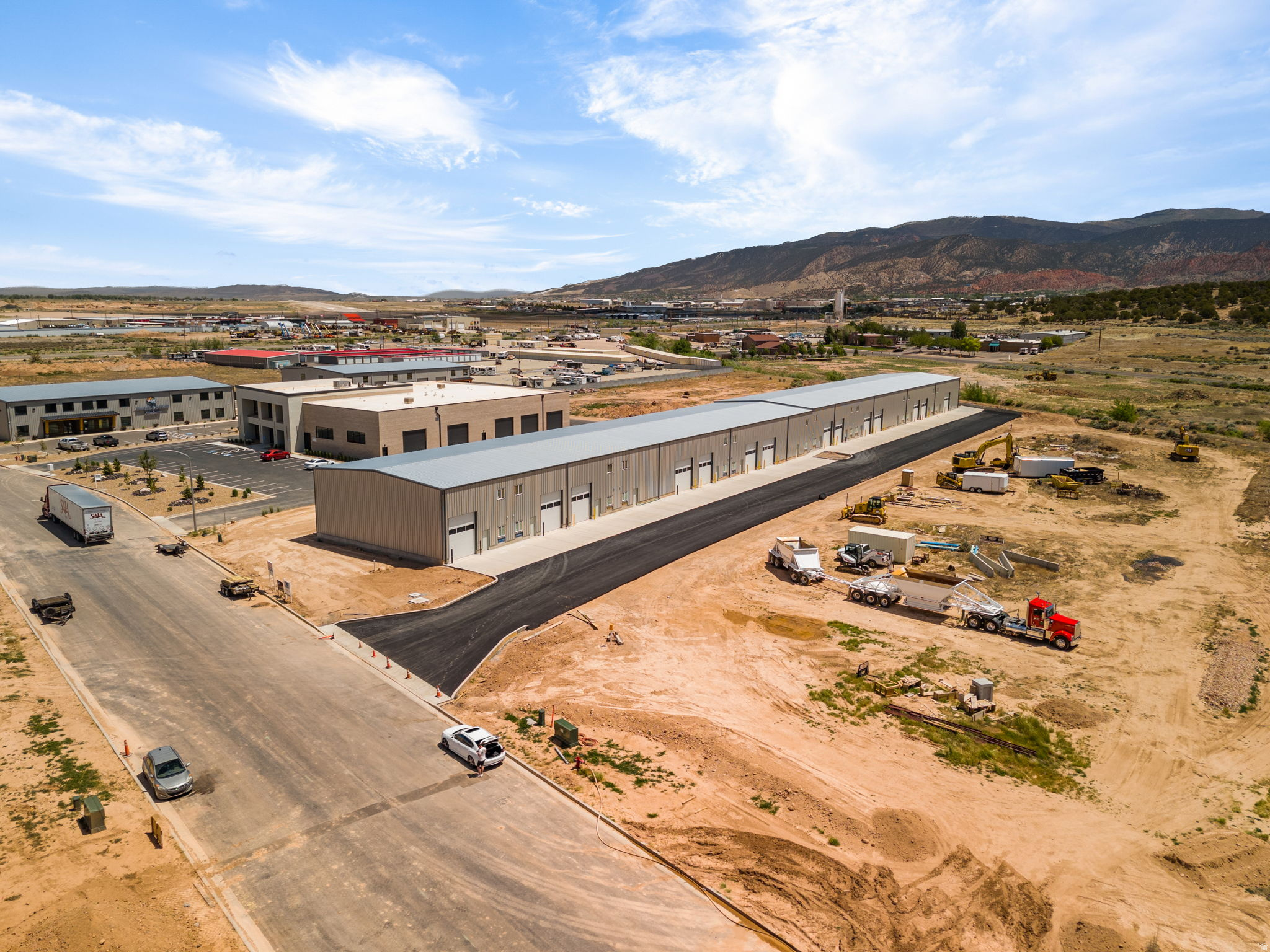 DIAMONTI INDUSTRIAL SUBDIVISION - Commercial Lease
