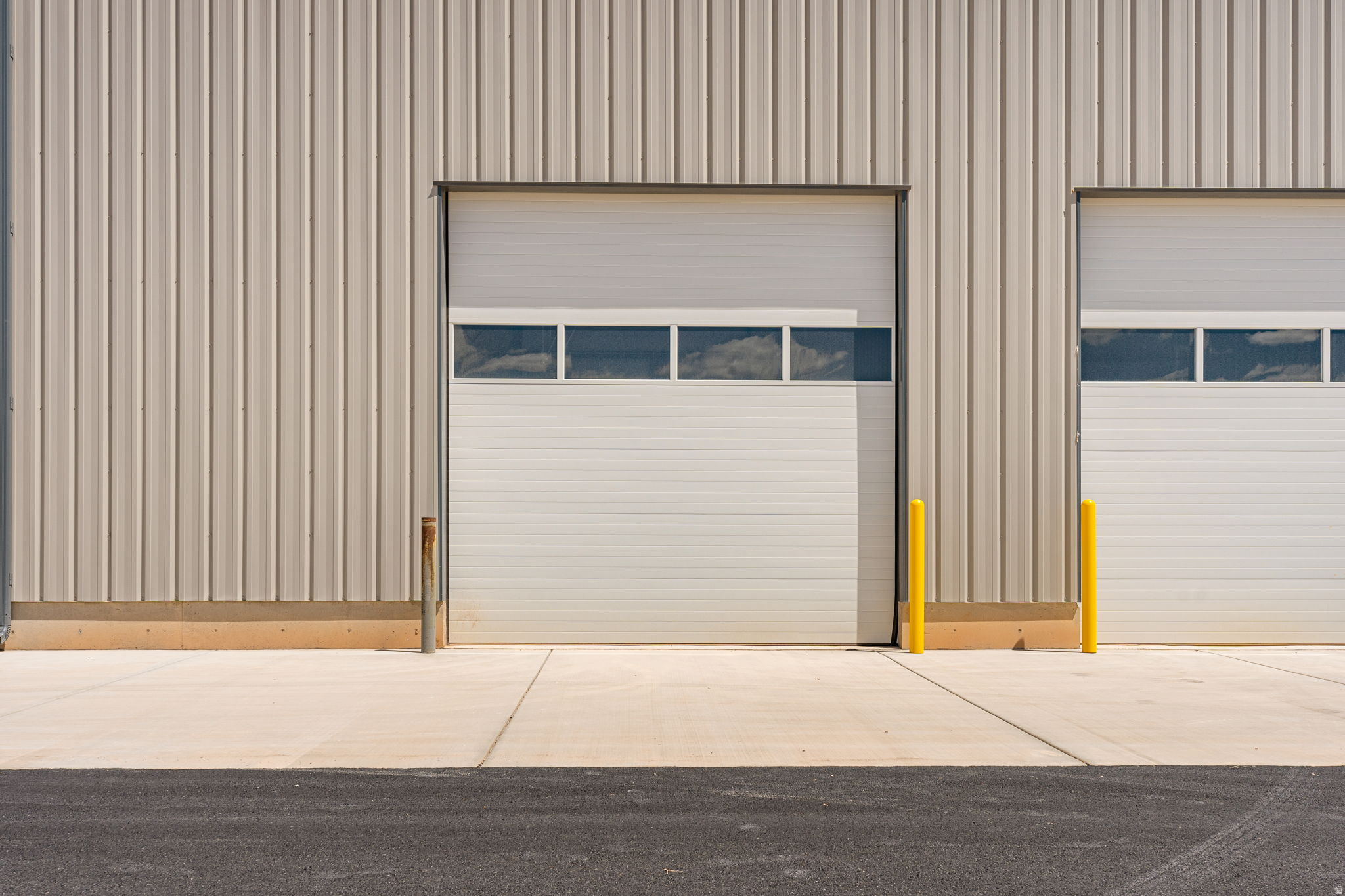 DIAMONTI INDUSTRIAL SUBDIVISION - Commercial Lease