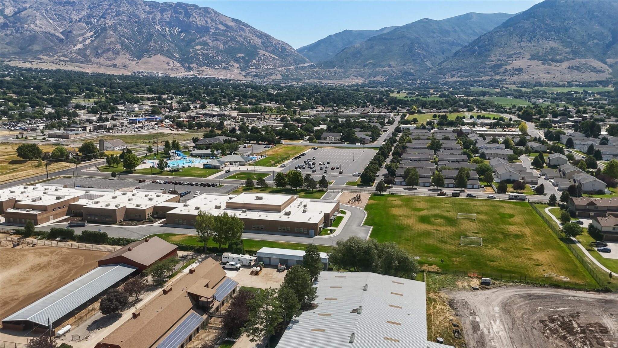 SUNBROOK - Residential