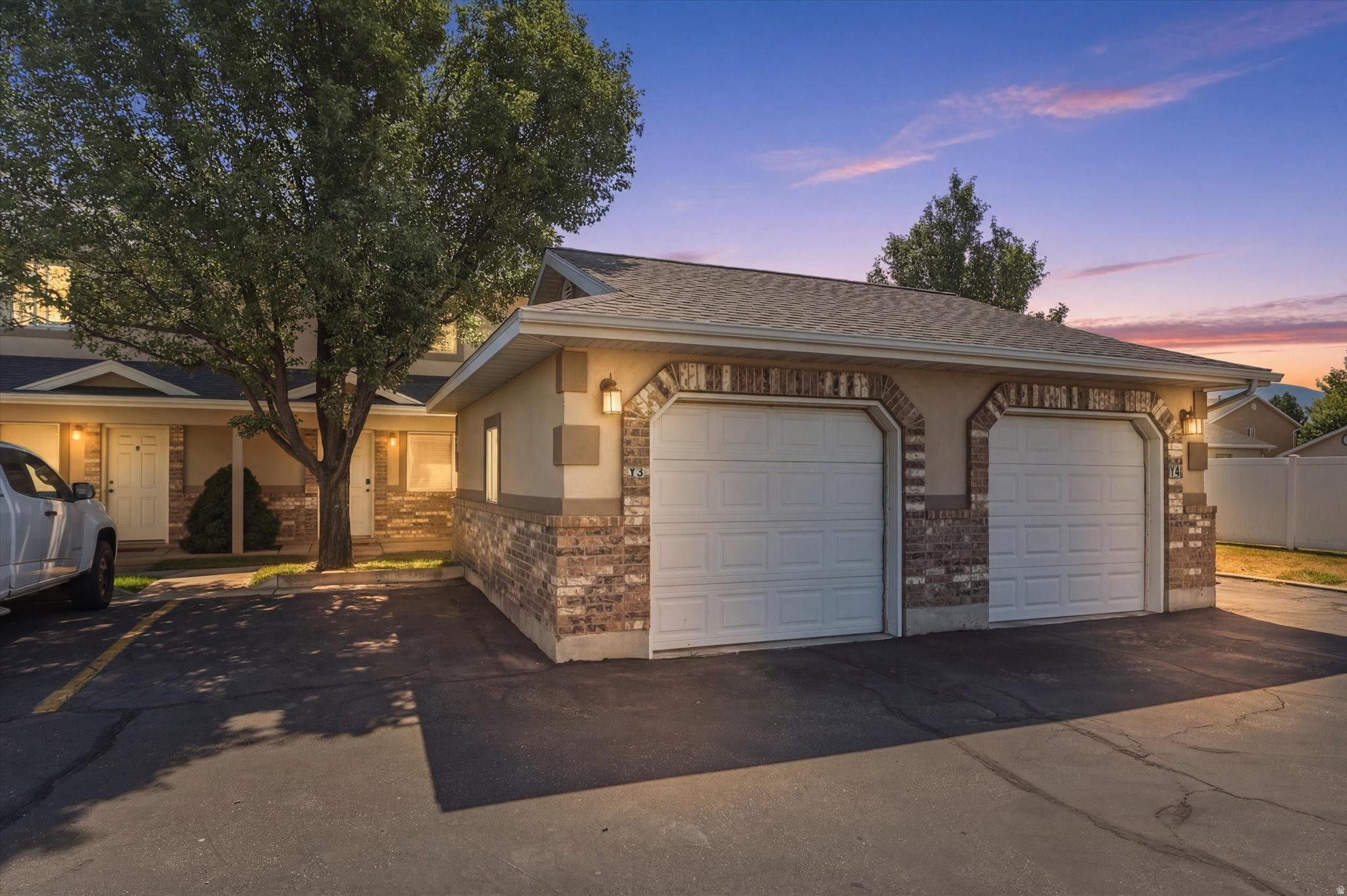 SUNBROOK - Residential