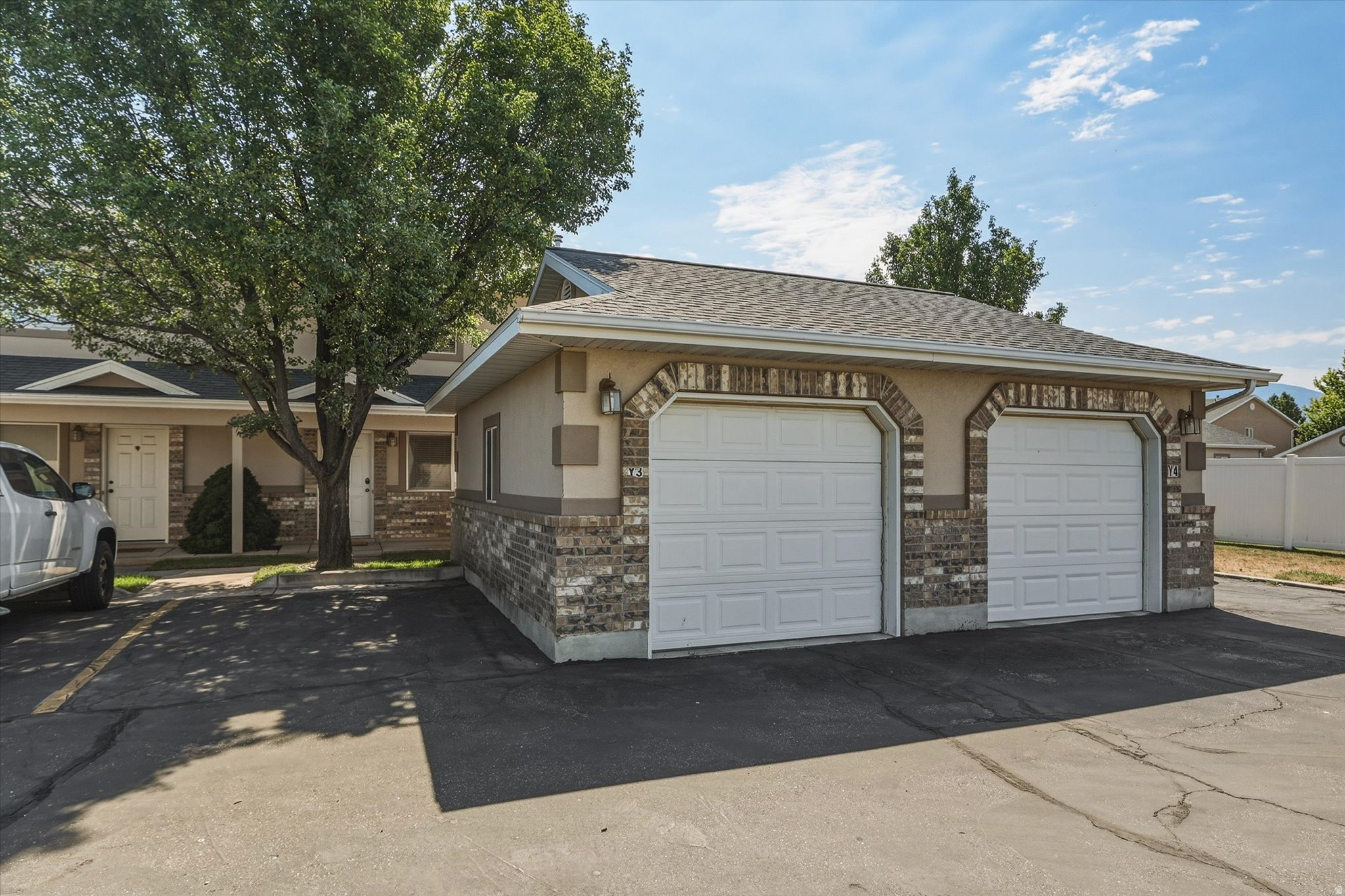 SUNBROOK - Residential