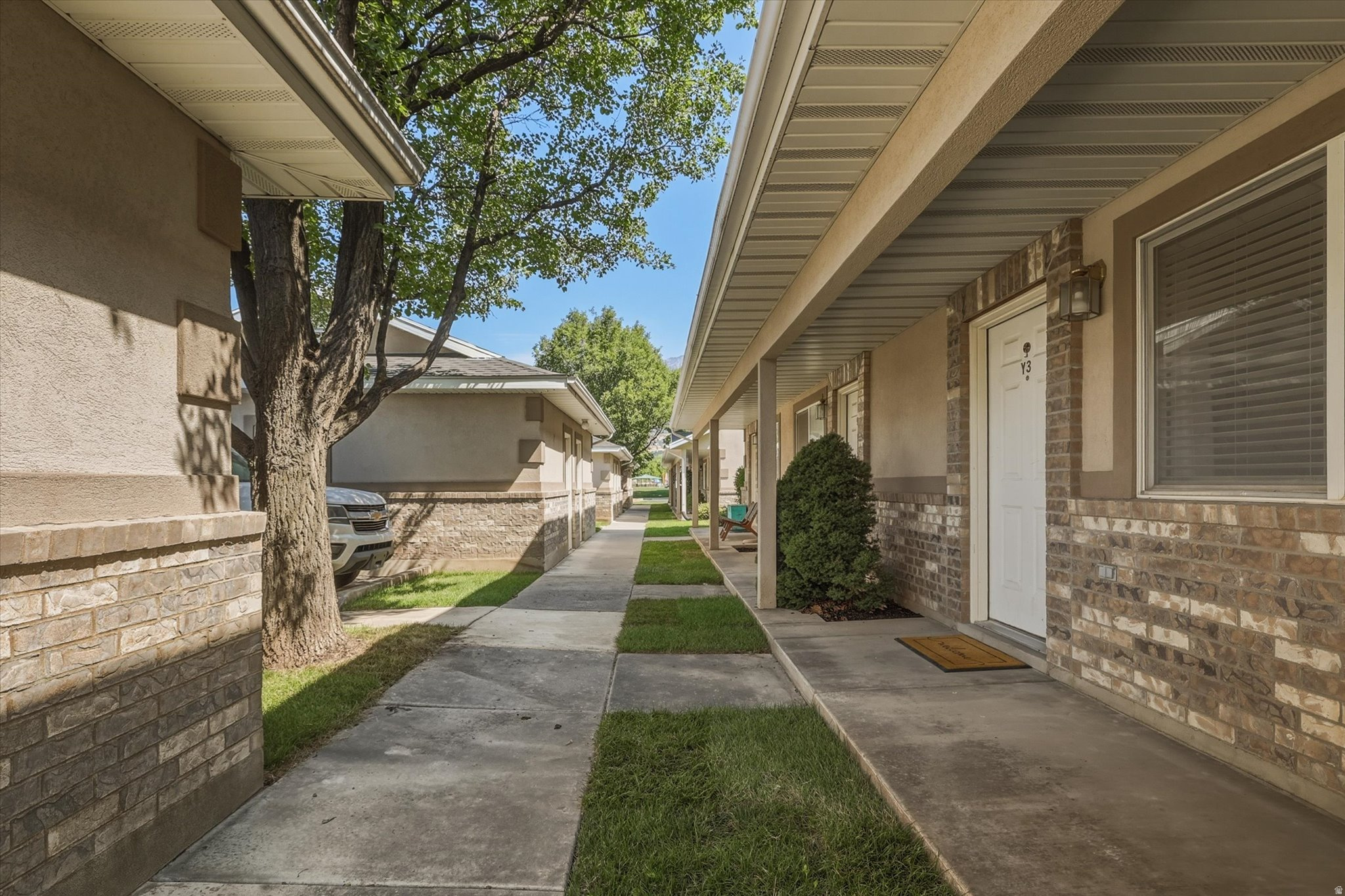 SUNBROOK - Residential
