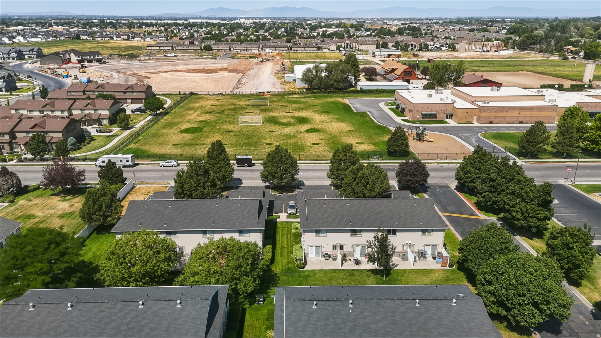 SUNBROOK - Residential