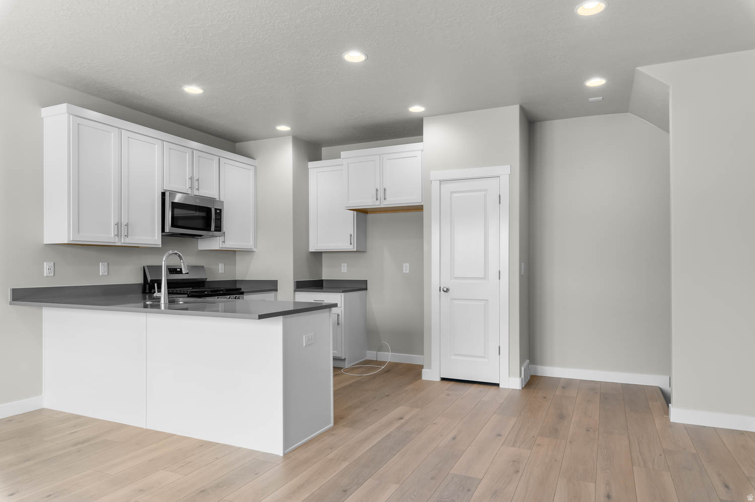 MAHOGANY RIDGE TOWNS 204 - Residential