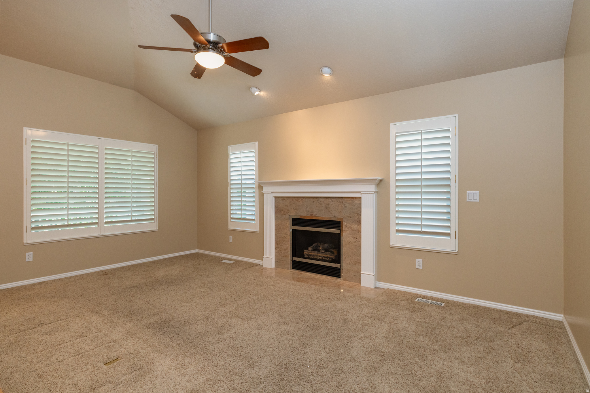 COUNTRY SPRINGS CONDOMINIUMS PHASE 10 - Residential