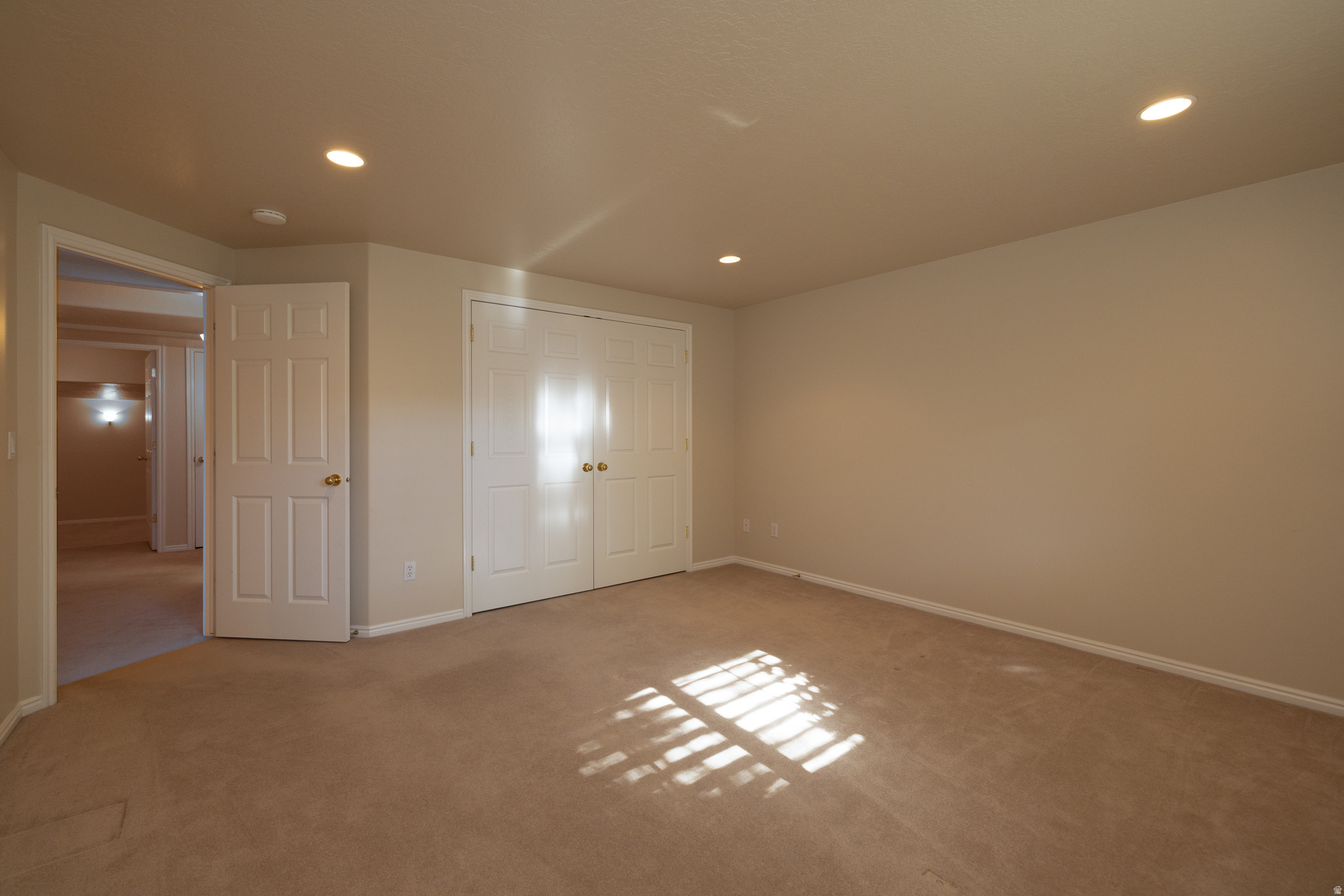COUNTRY SPRINGS CONDOMINIUMS PHASE 10 - Residential