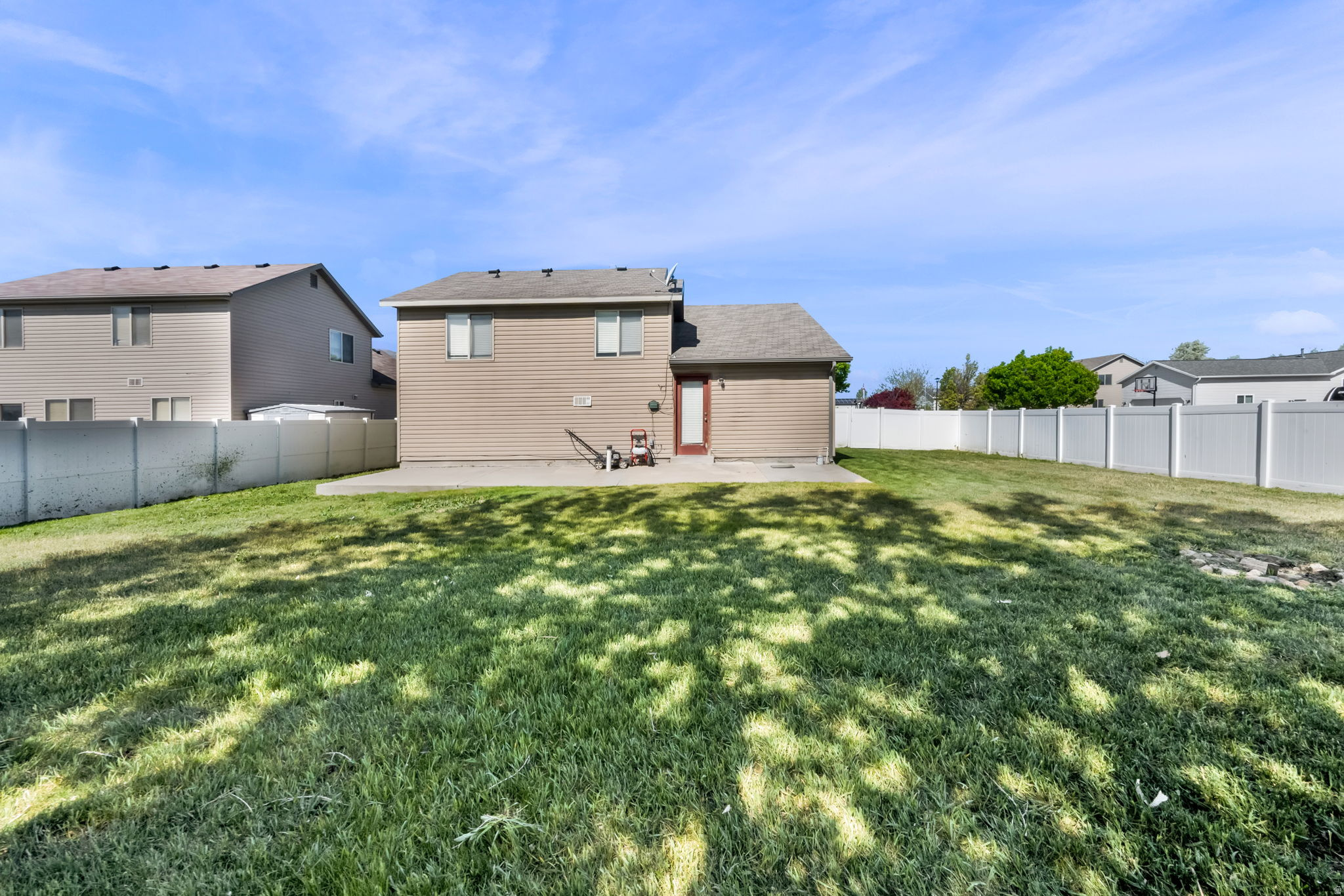 ENSIGN MEADOWS - Residential Lease
