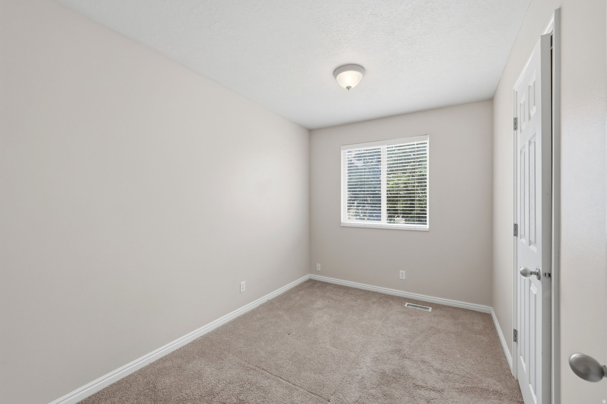 ENSIGN MEADOWS - Residential Lease