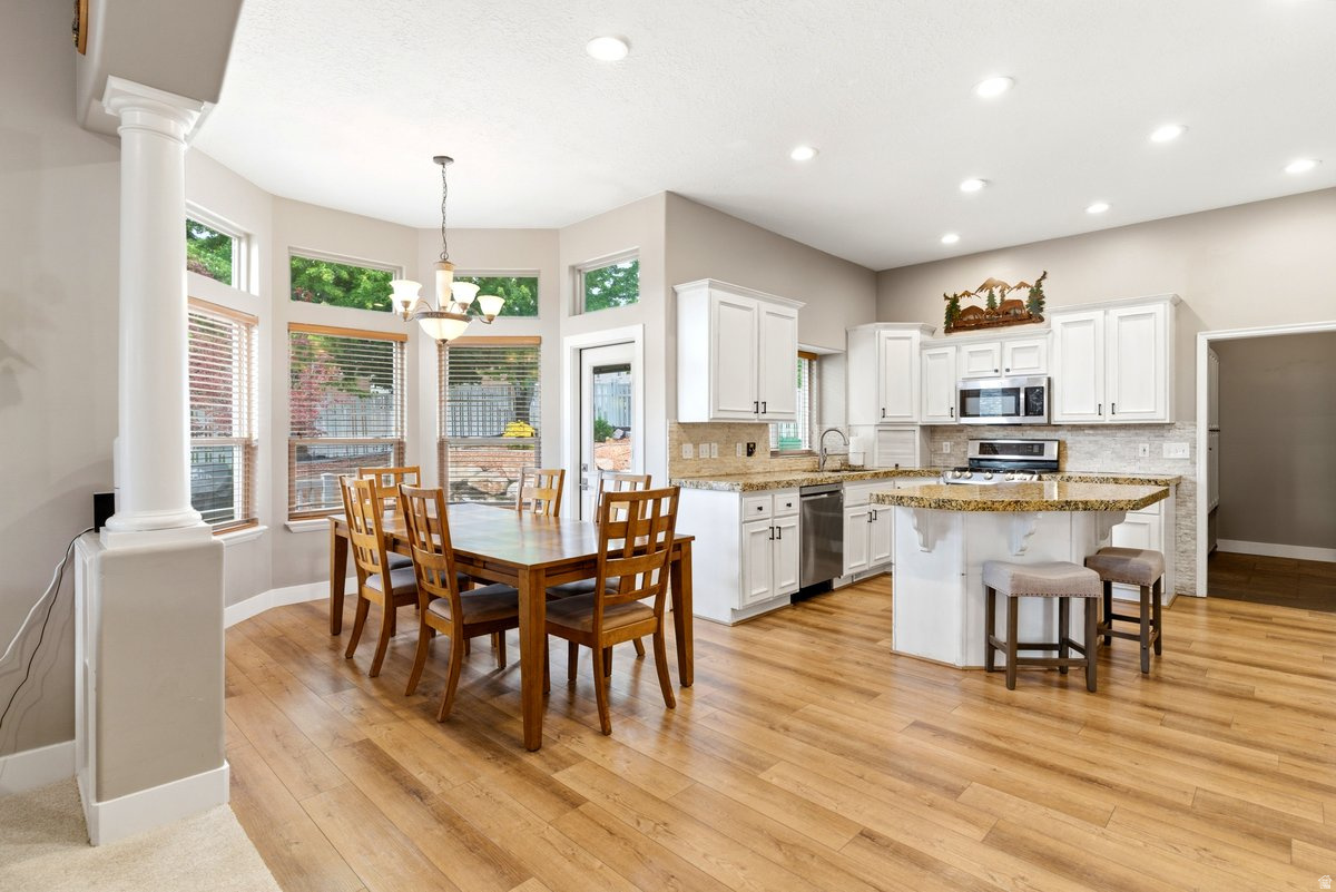 SPRING HOLLOW - Residential