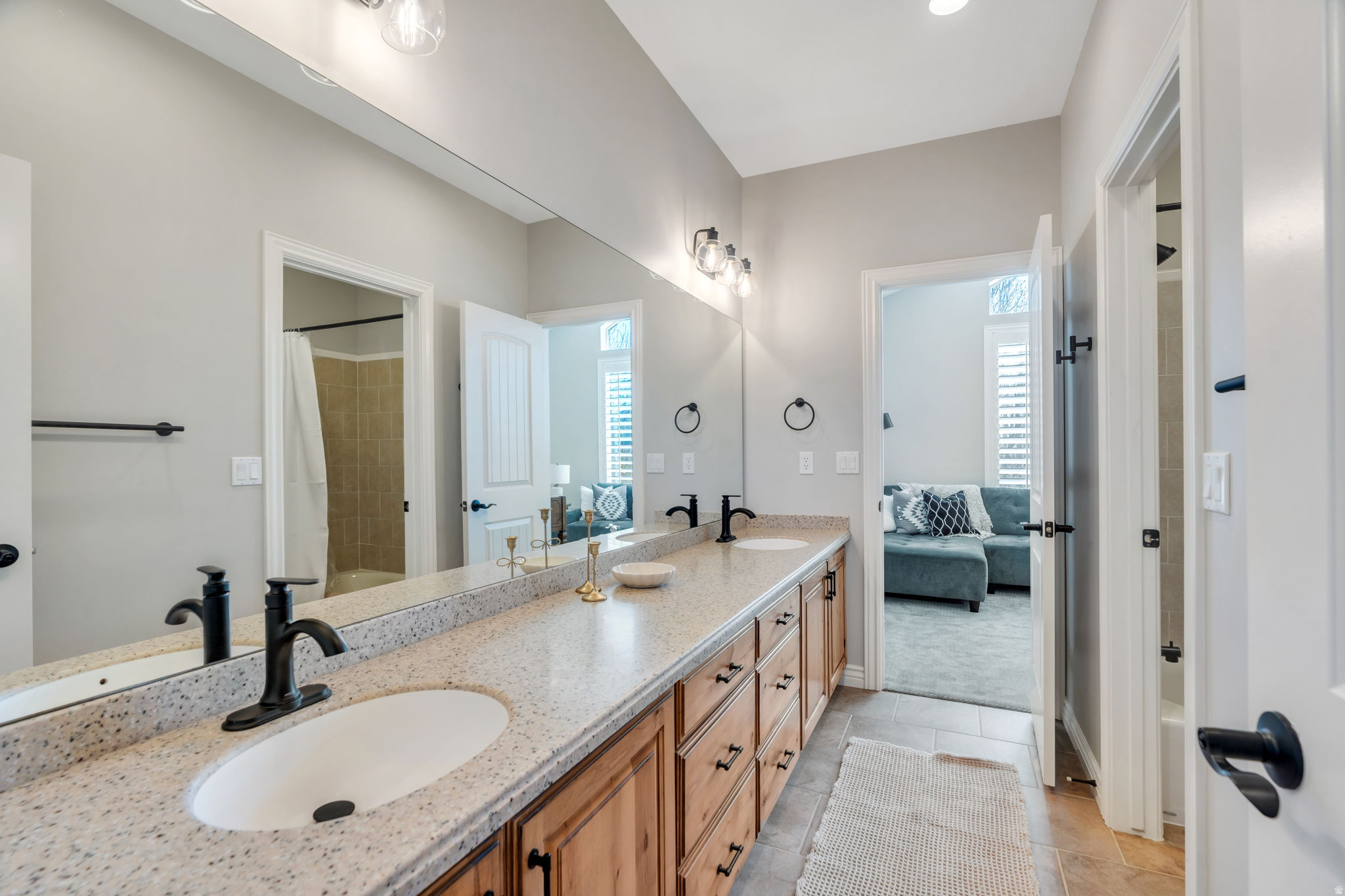 BEACON HILL - Residential