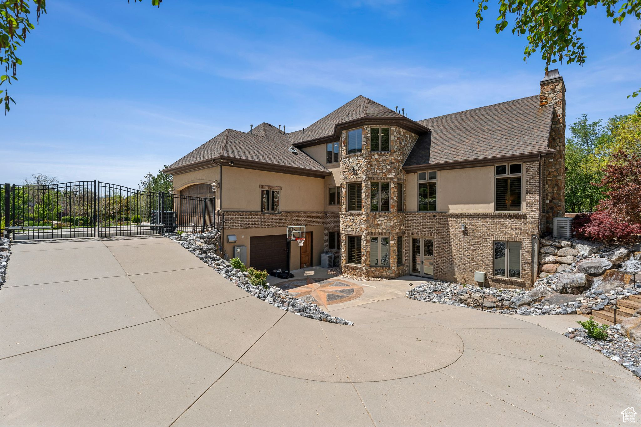 PEPPERWOOD - Residential