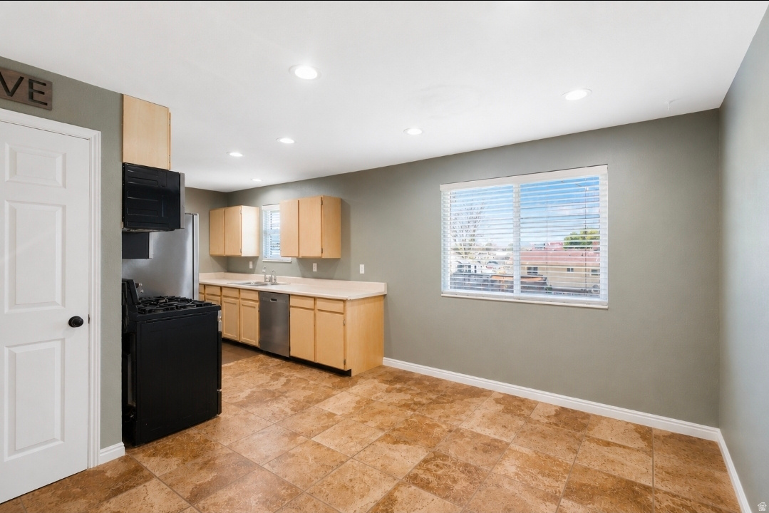 ROSS - Residential