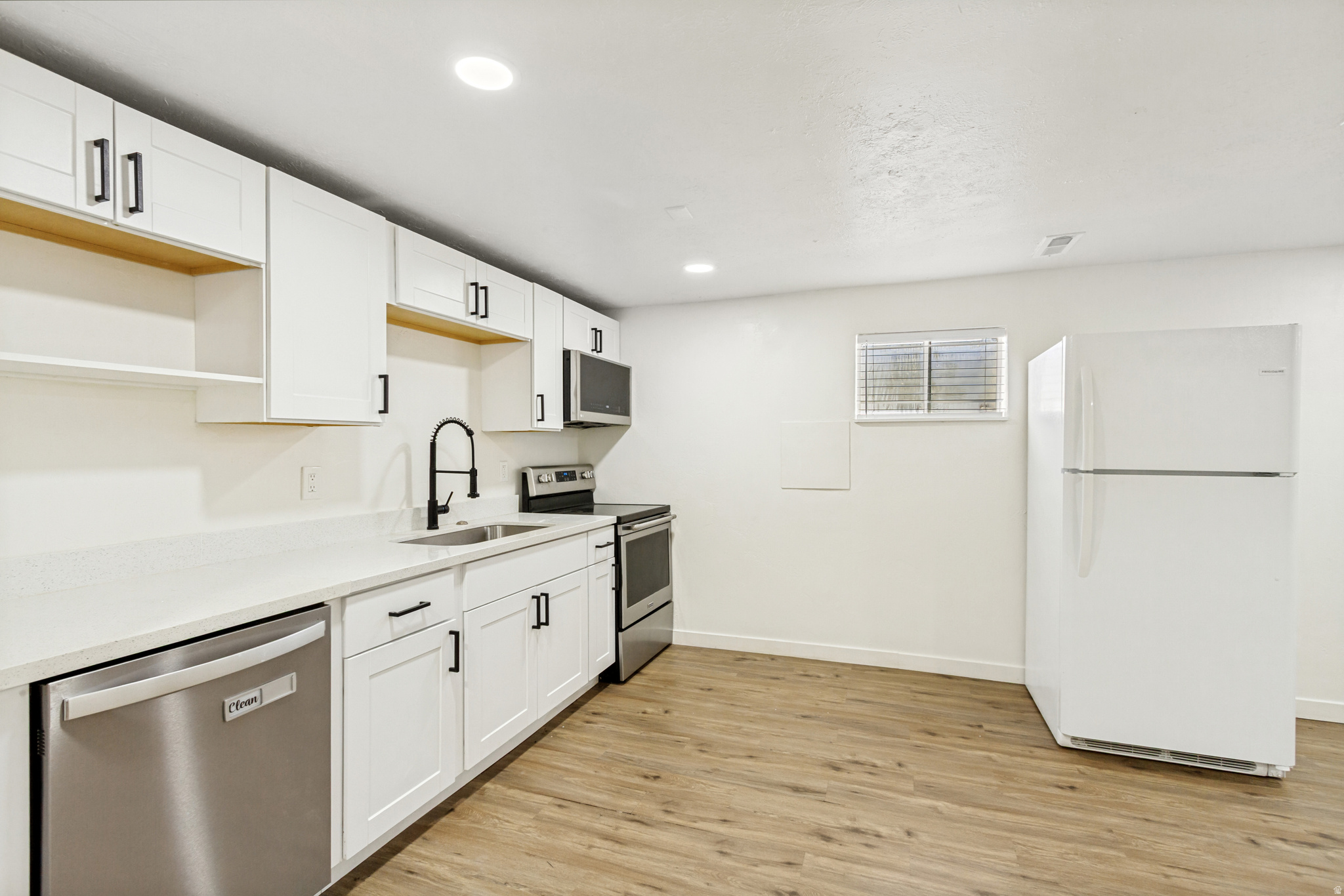 MEADOW HEIGHTS #11 - Residential