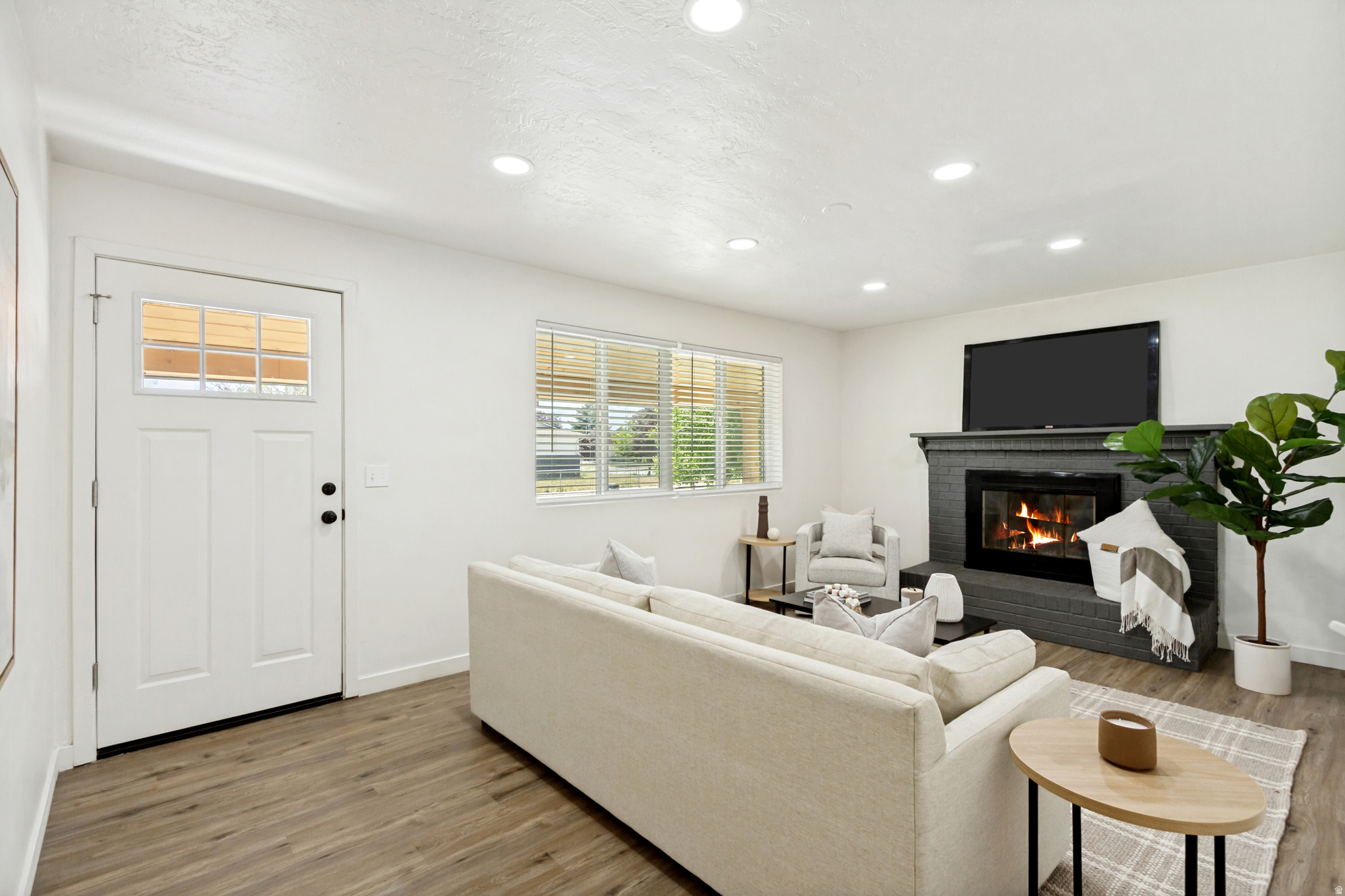 MEADOW HEIGHTS #11 - Residential