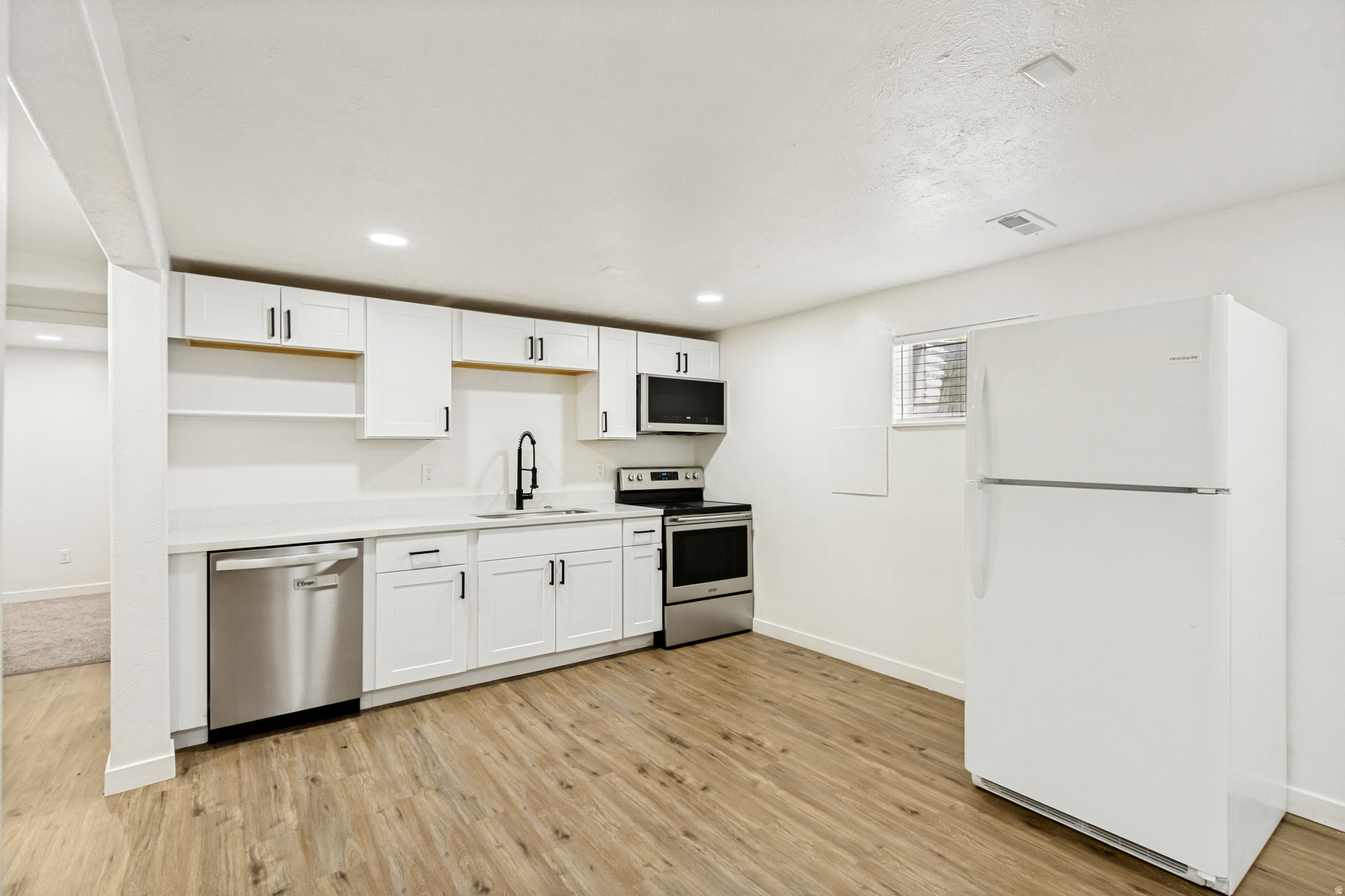 MEADOW HEIGHTS #11 - Residential